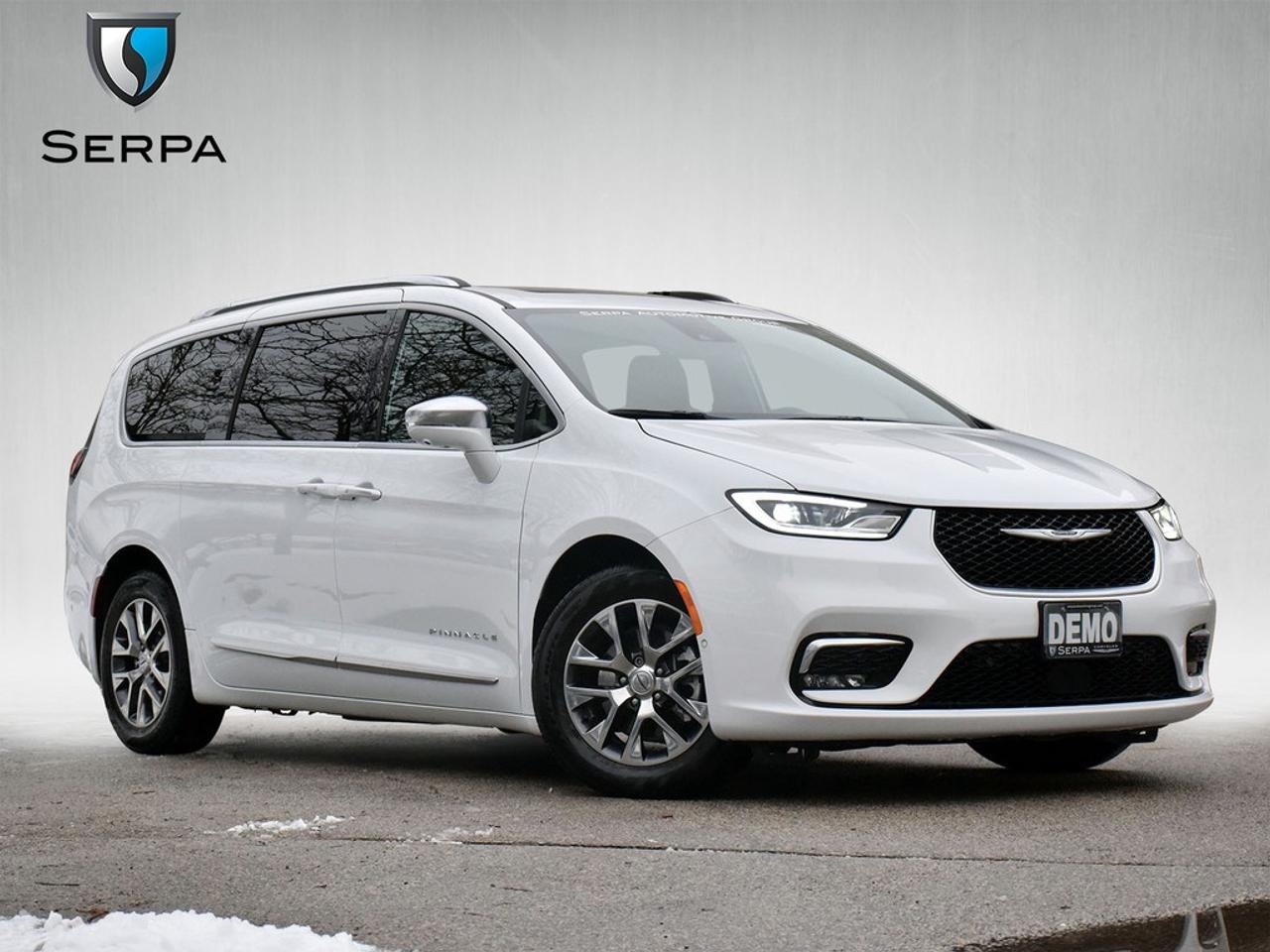 2024 Chrysler Pacifica Hybrid Pinnacle Passenger Van Photo