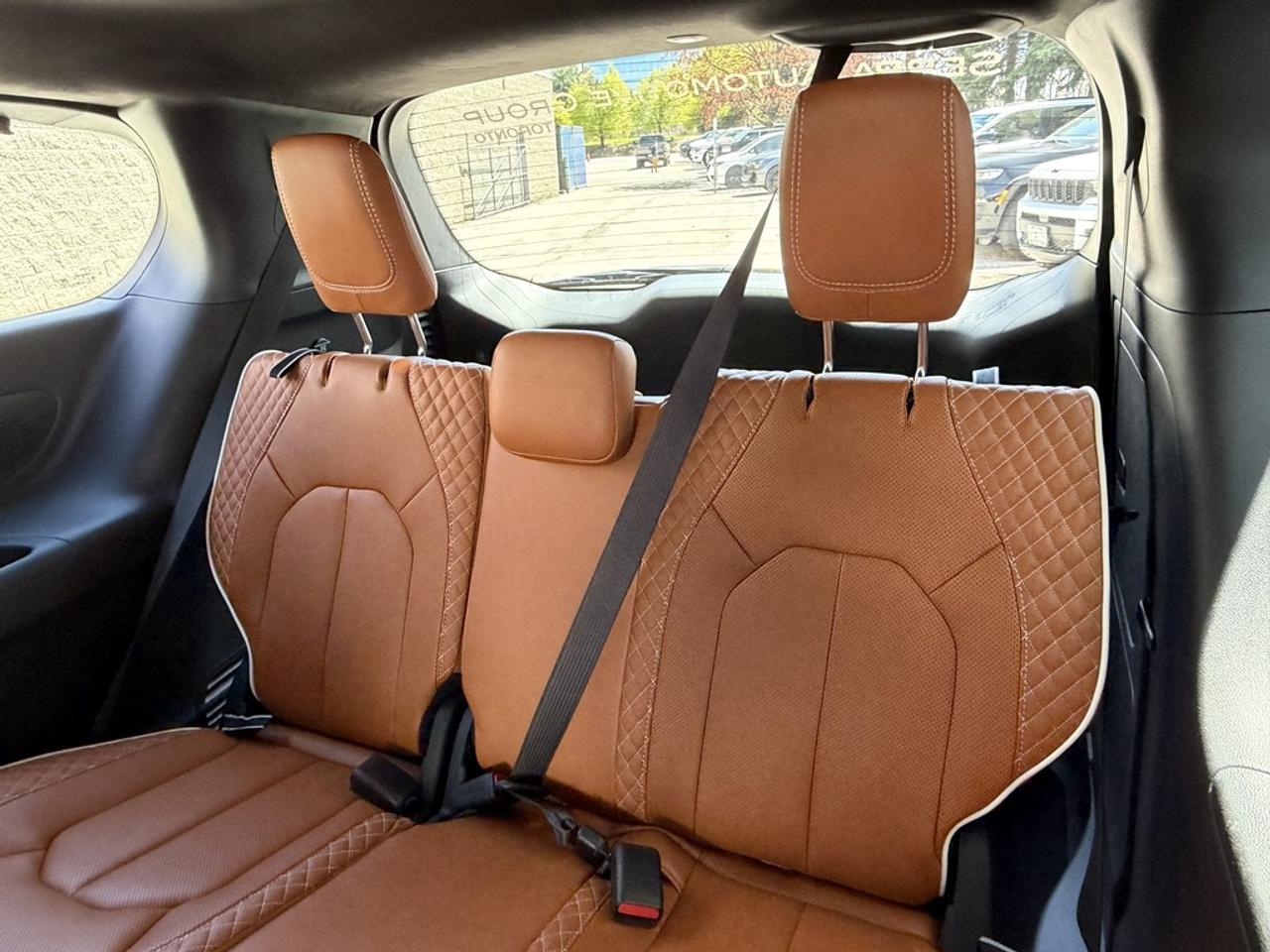 2024 Chrysler Pacifica Hybrid Pinnacle Passenger Van Photo
