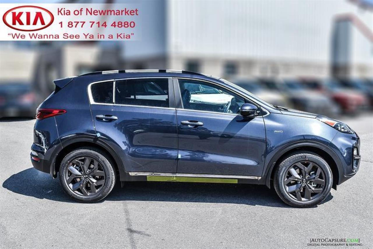 2021 Kia Sportage EX Premium S 4dr All-Wheel Drive Photo3