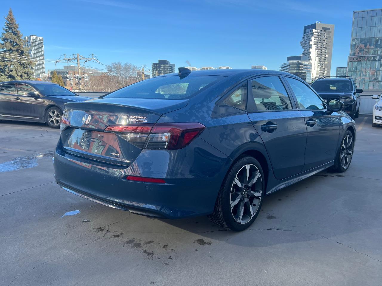 2025 Honda Civic Hybrid Sport Touring 4dr Sedan Photo