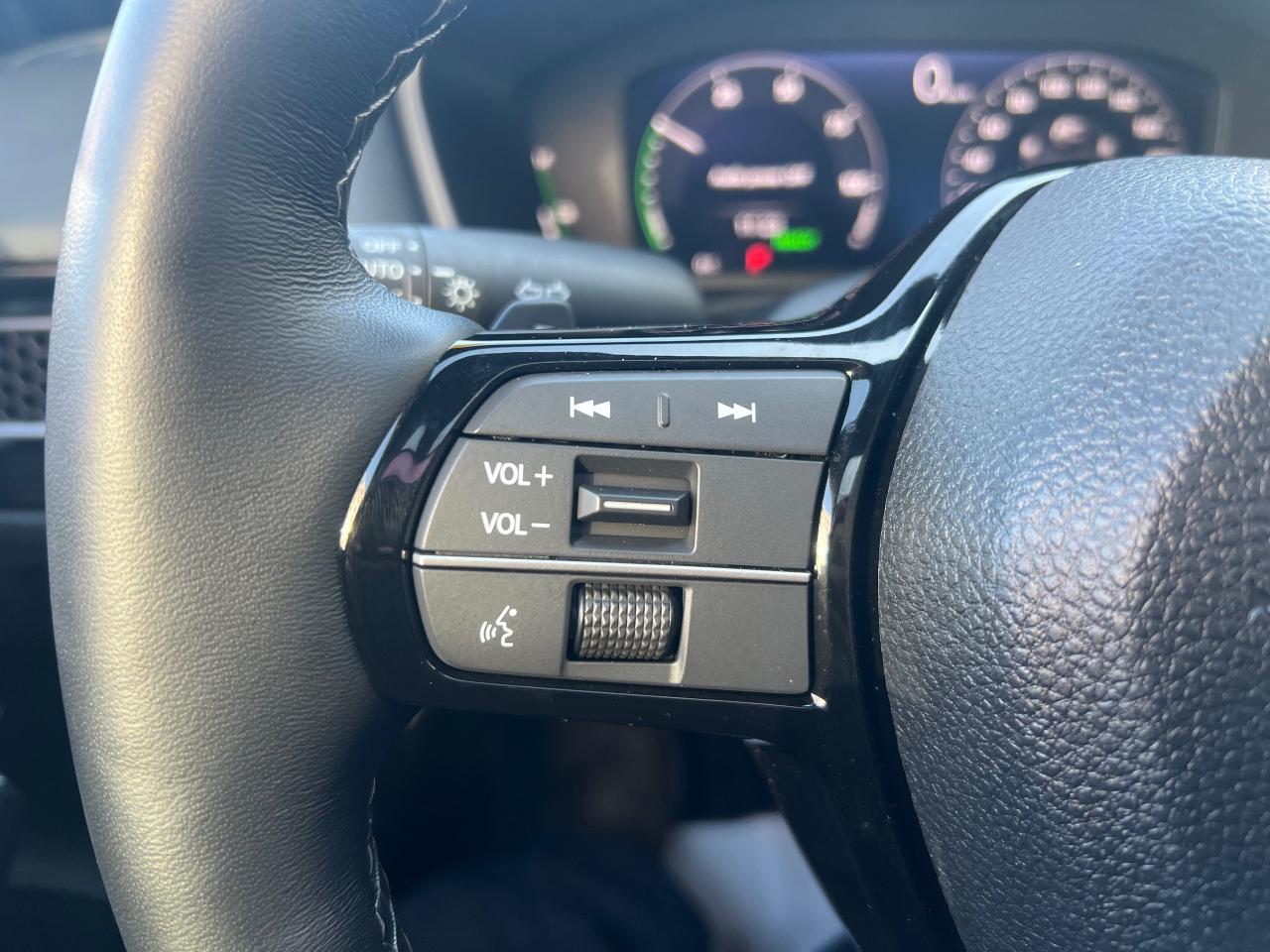 2025 Honda Civic Hybrid Sport Touring 4dr Sedan Photo