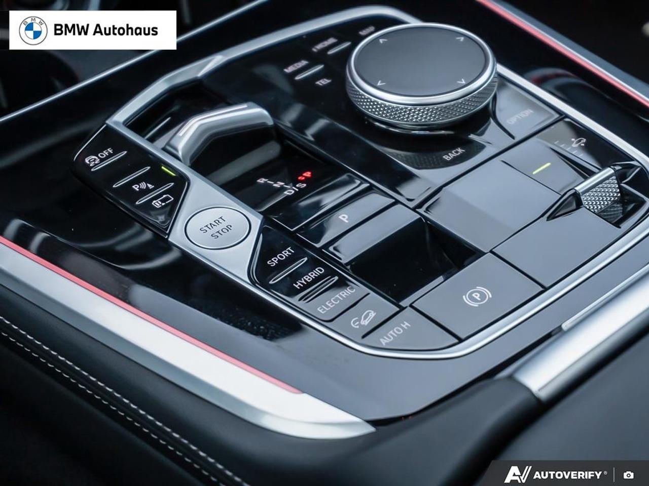 2025 BMW X5 X5 xDrive50e Plug-In Hybrid Photo