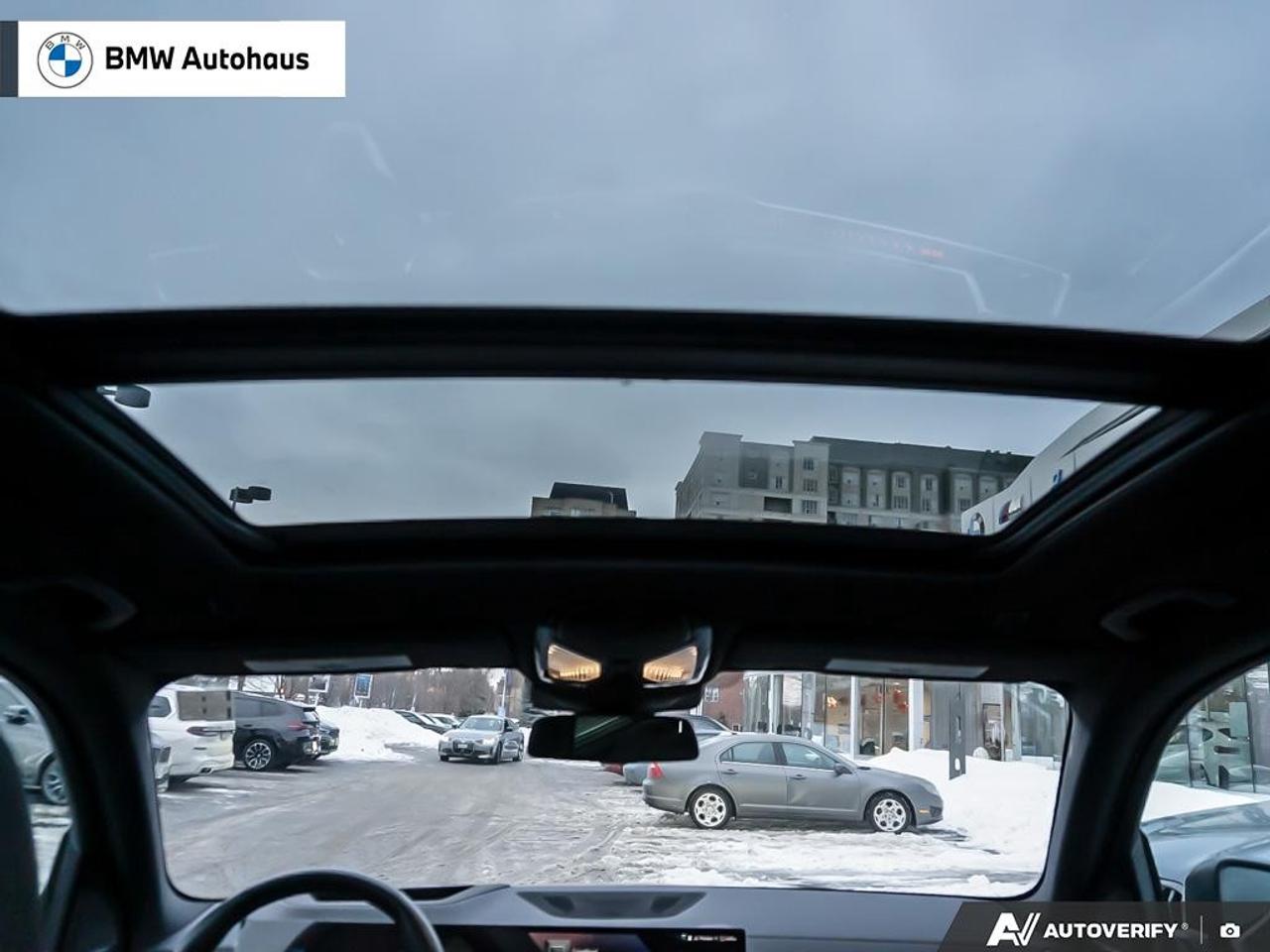 2025 BMW X5 X5 xDrive50e Plug-In Hybrid Photo