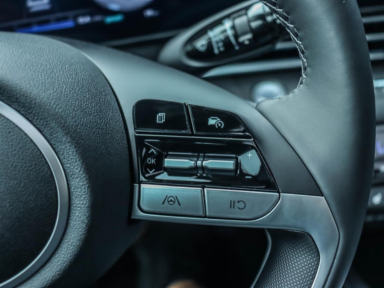 2025 Hyundai Elantra Preferred w/Tech Pkg 4dr Sedan Photo