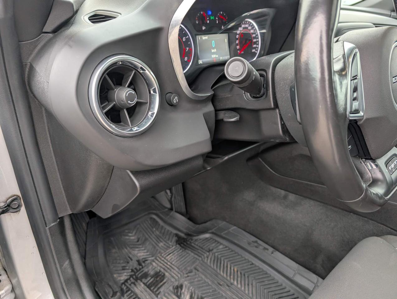 2017 Chevrolet Camaro 1LT 2dr Coupe Photo