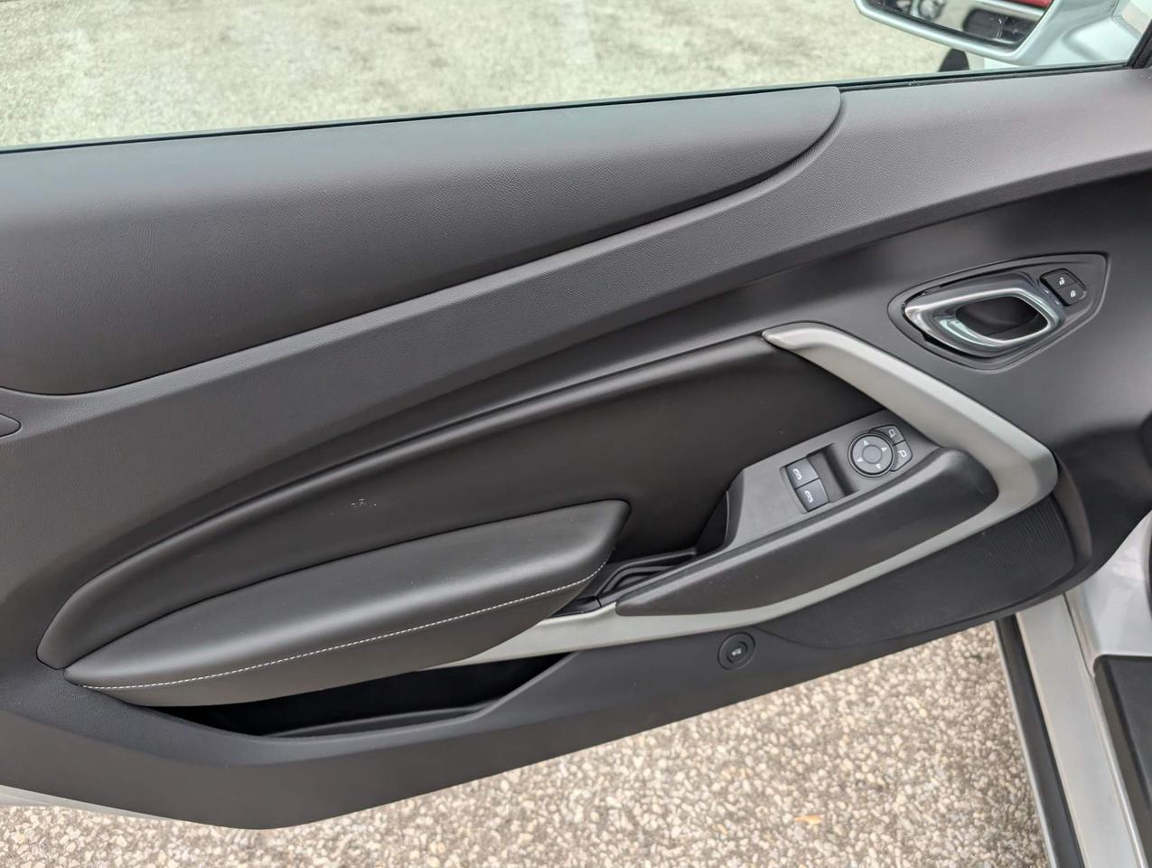 2017 Chevrolet Camaro 1LT 2dr Coupe Photo