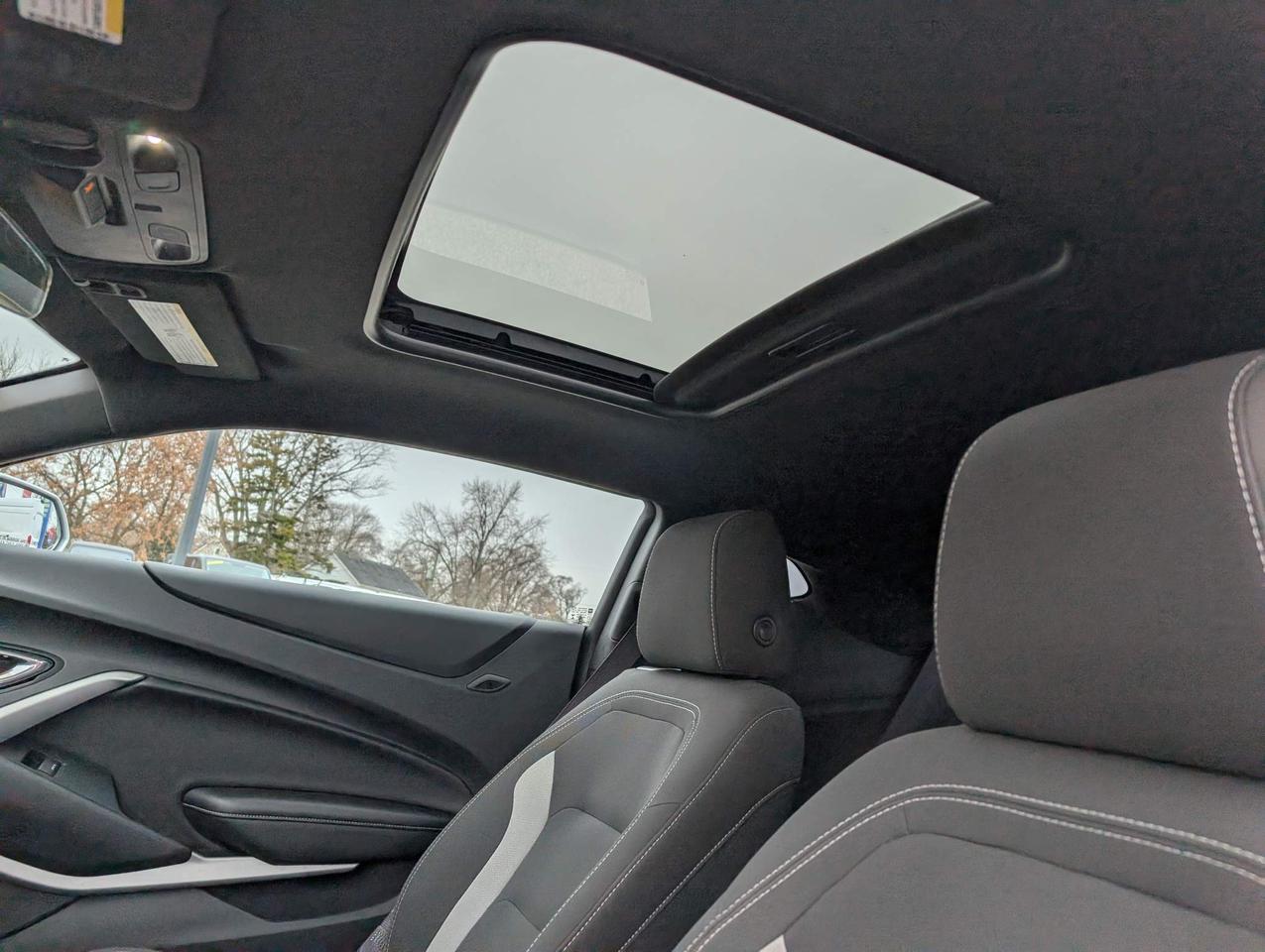 2017 Chevrolet Camaro 1LT 2dr Coupe Photo