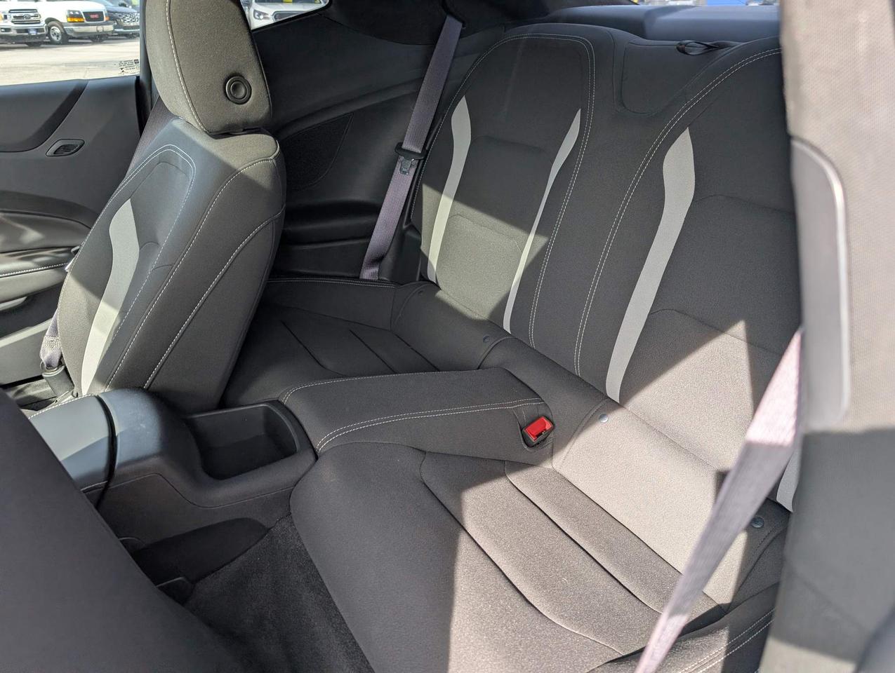 2017 Chevrolet Camaro 1LT 2dr Coupe Photo
