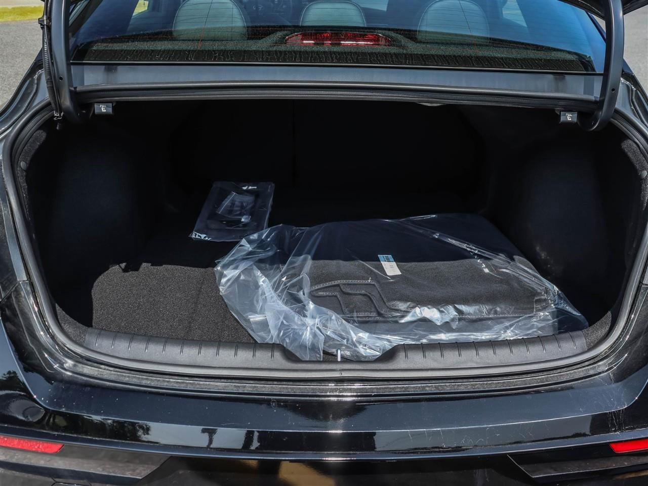 2025 Hyundai Elantra N Line Ultimate 4dr Sedan Photo