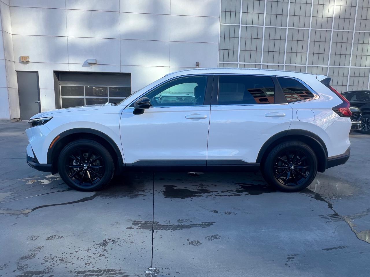 2024 Honda CR-V Hybrid EX-L 4dr All-Wheel Drive Photo3