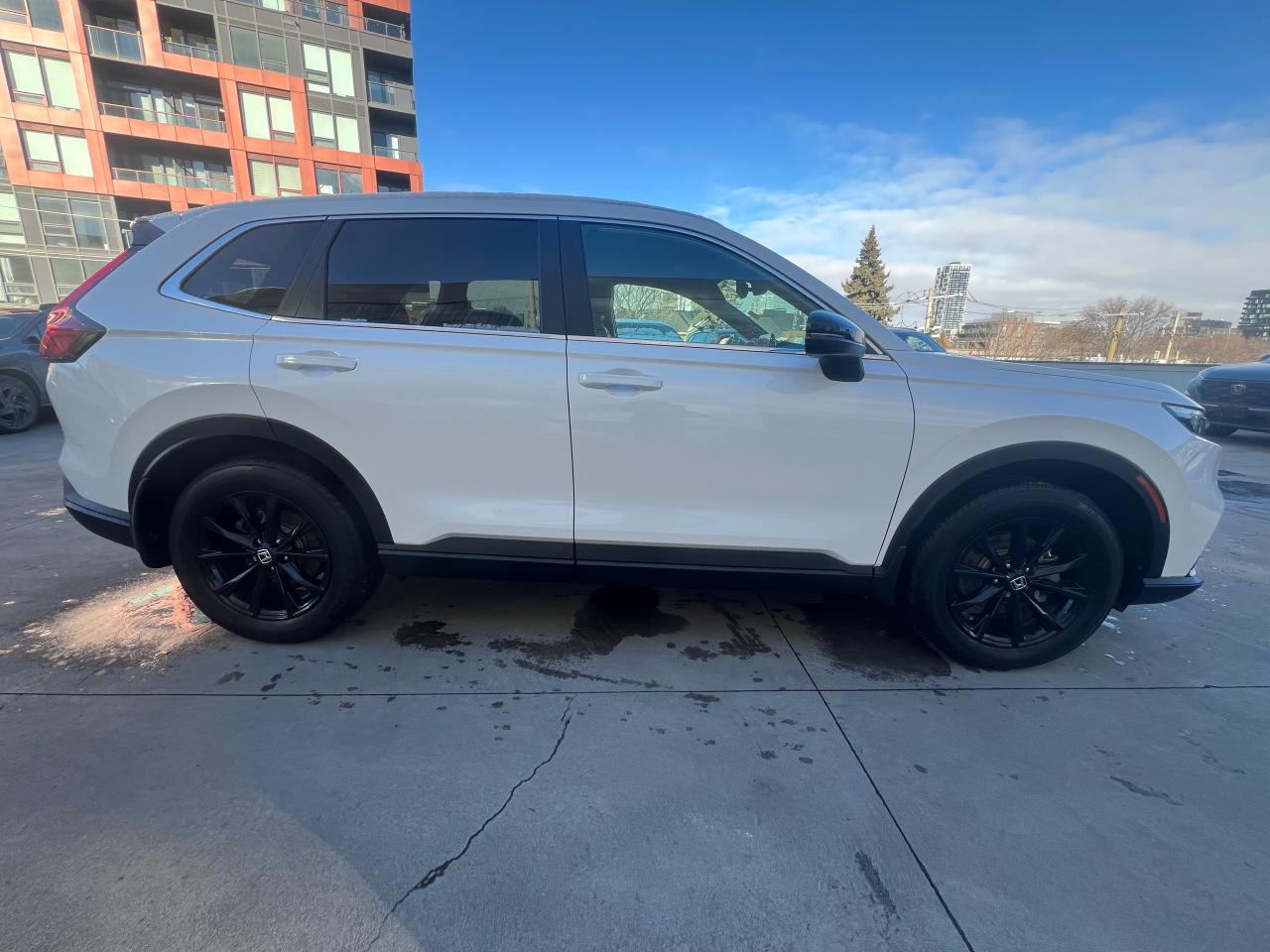 2024 Honda CR-V Hybrid EX-L 4dr All-Wheel Drive Photo