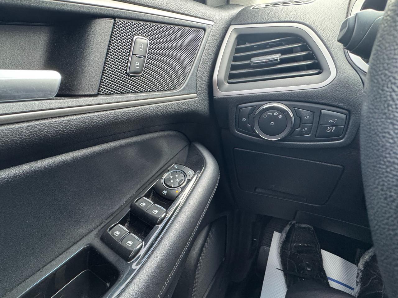 2019 Ford Edge SEL 4dr All-wheel Drive Photo