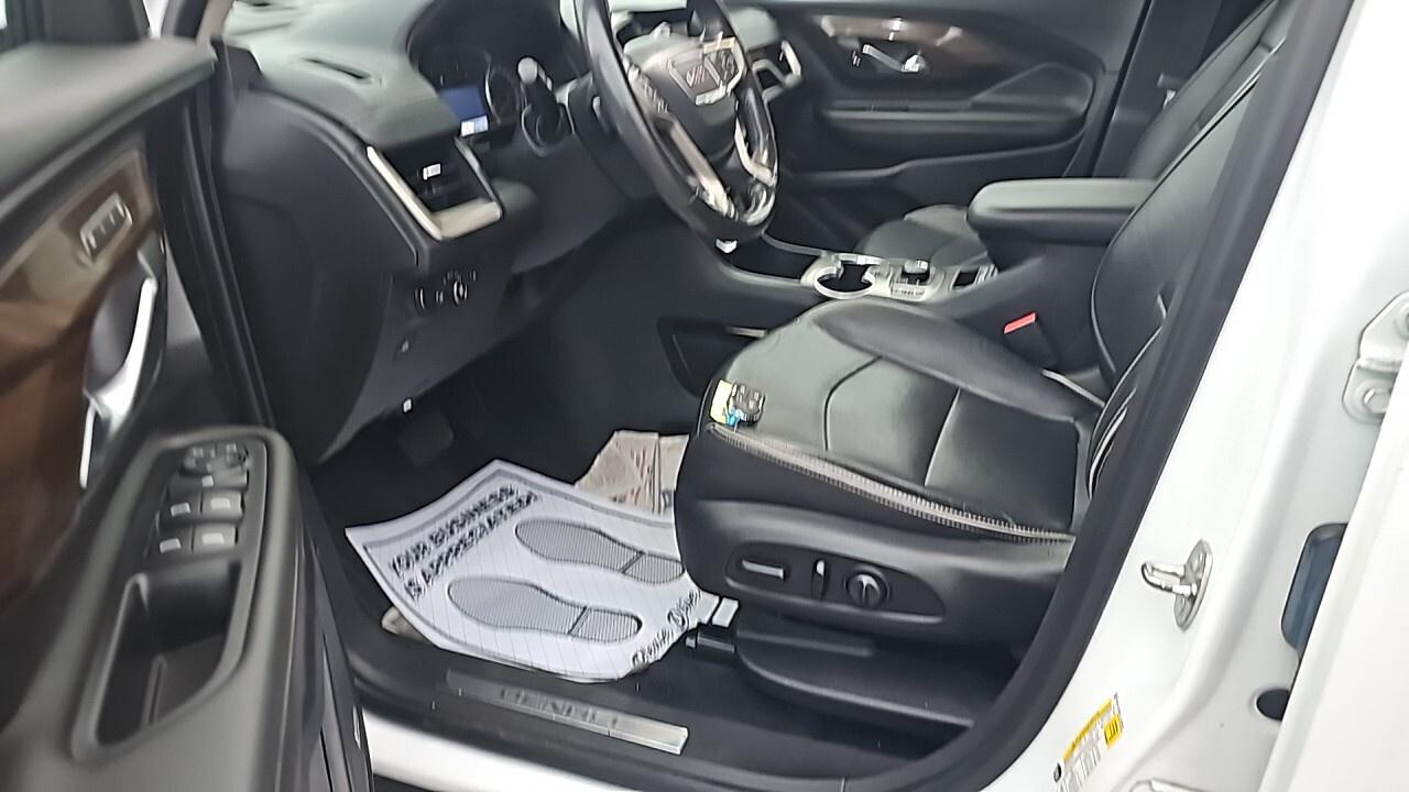 2020 GMC Terrain AWD 4dr Denali/Fully Loaded/Navigation/Heated Stee Photo