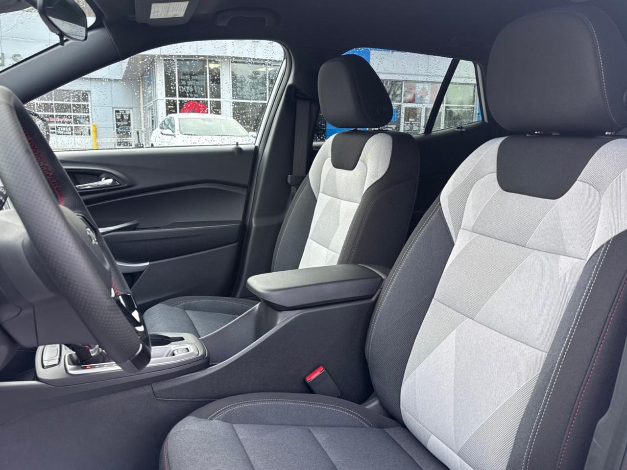 2026 Chevrolet Trax FWD 4dr 1RS Photo