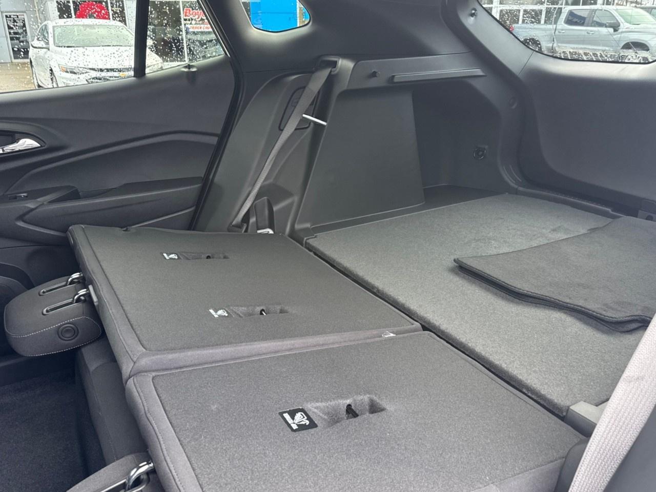 2026 Chevrolet Trax FWD 4dr 1RS Photo