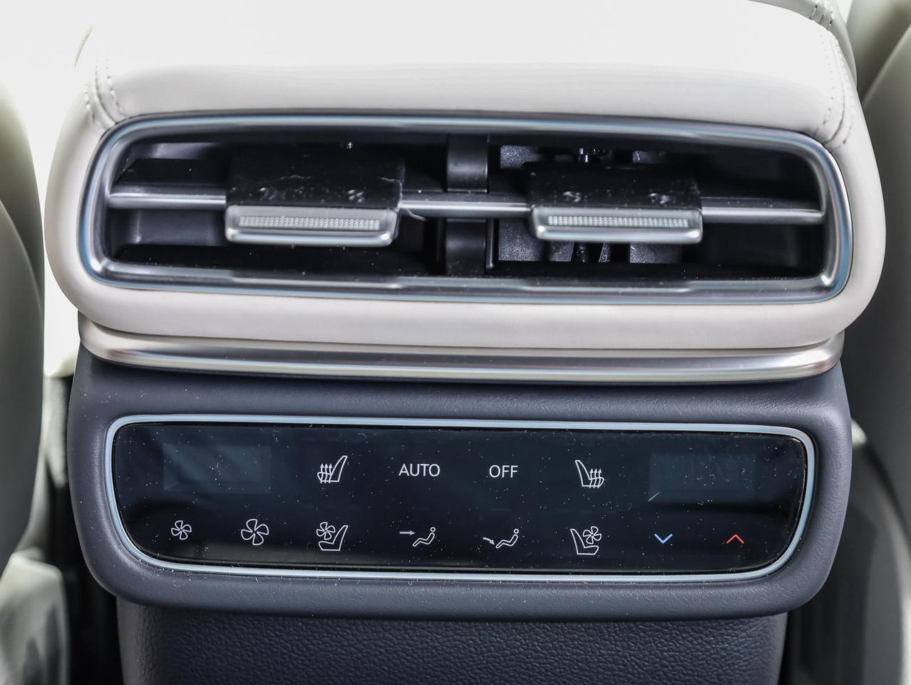 2025 Genesis GV80 PRESTIGE  Photo