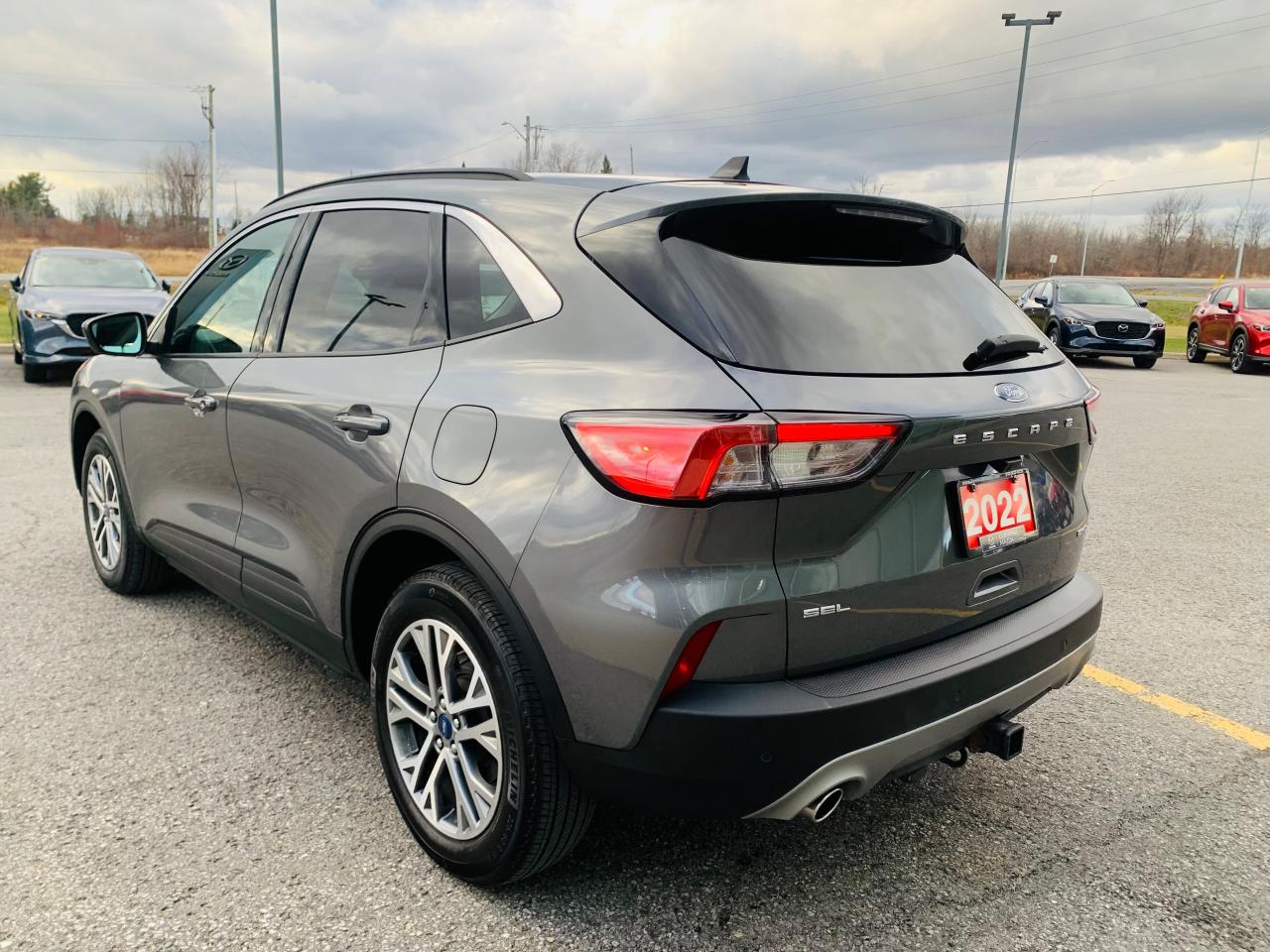 2022 Ford Escape SEL 4dr All-Wheel Drive Photo4