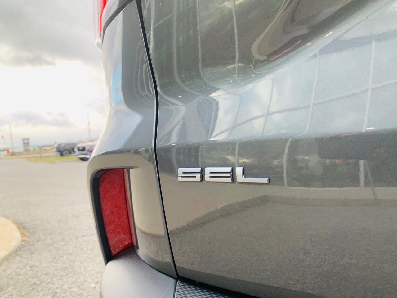 2022 Ford Escape SEL 4dr All-Wheel Drive Photo