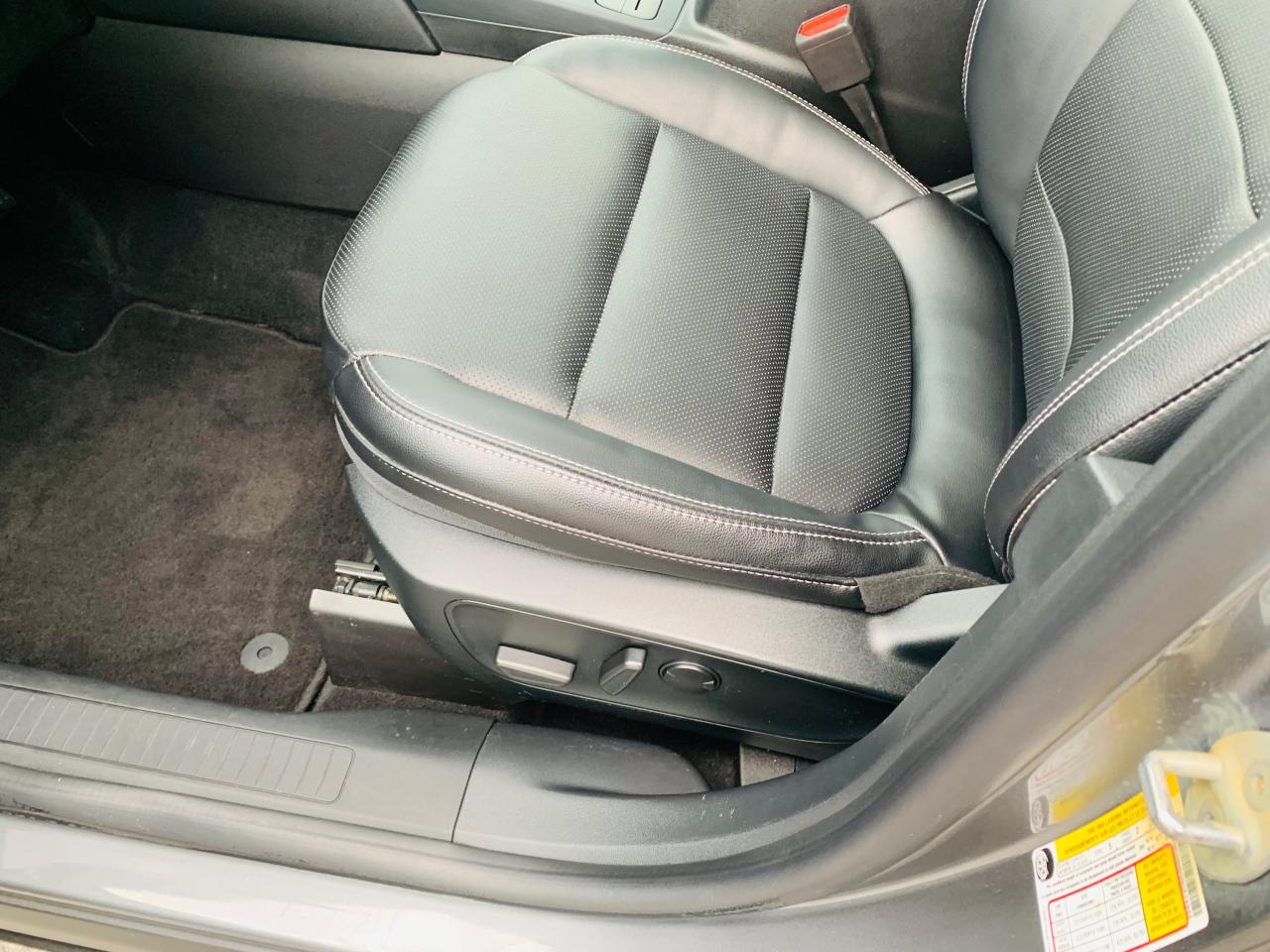 2022 Ford Escape SEL 4dr All-Wheel Drive Photo