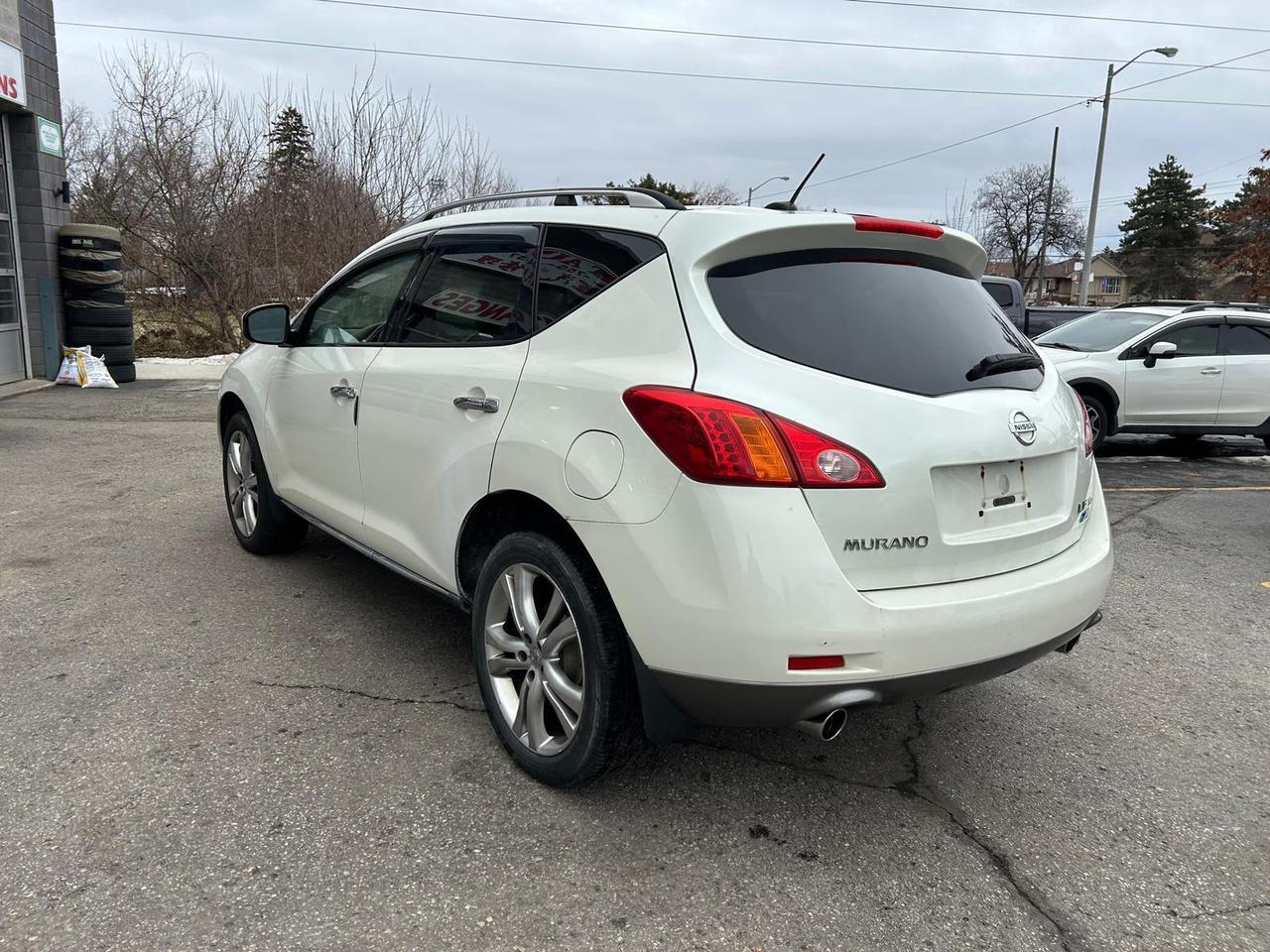 2010 Nissan Murano AWD 4DR LE Photo