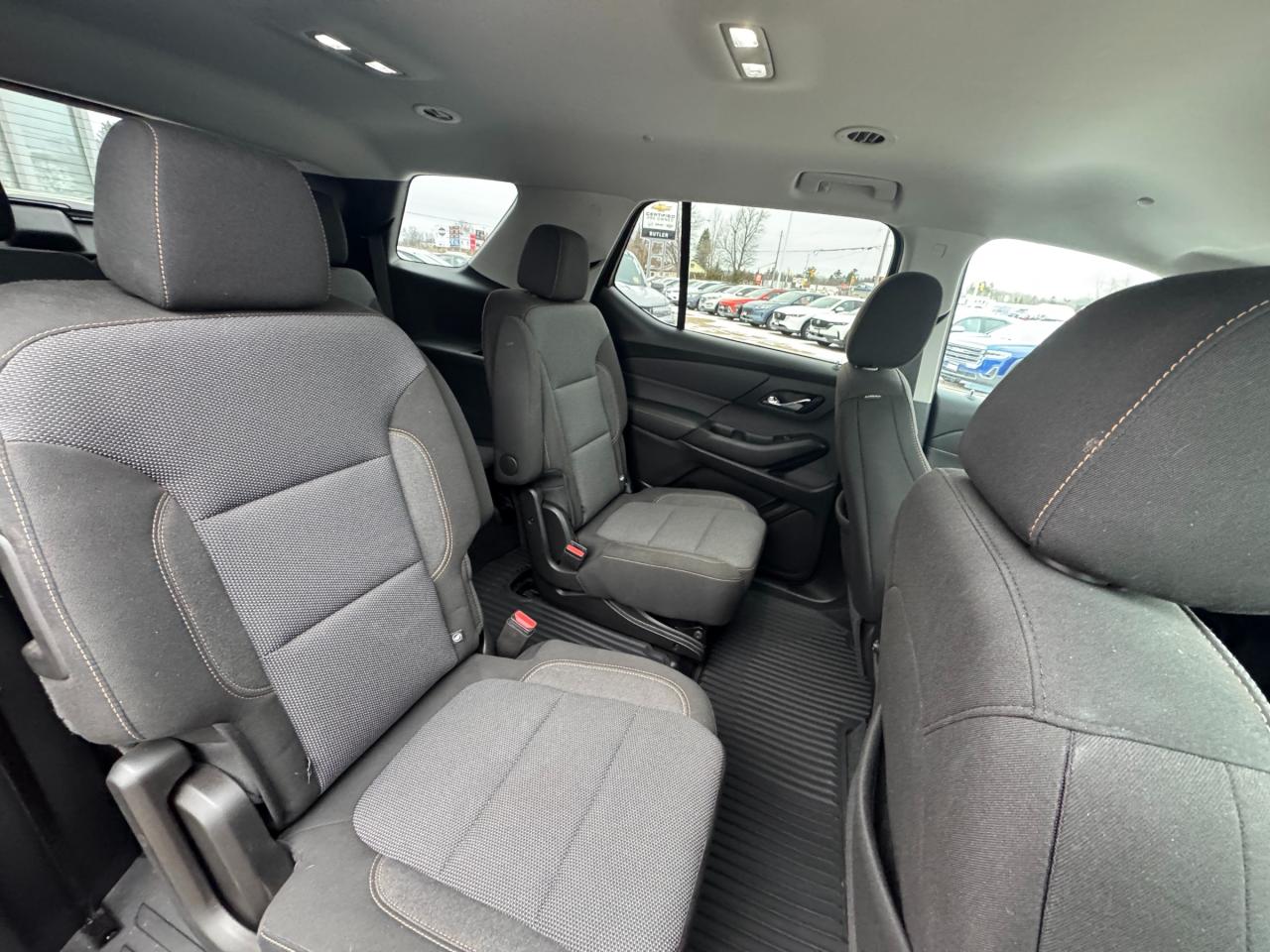 2021 Chevrolet Traverse LT Cloth w/1LT All-Wheel Drive Photo