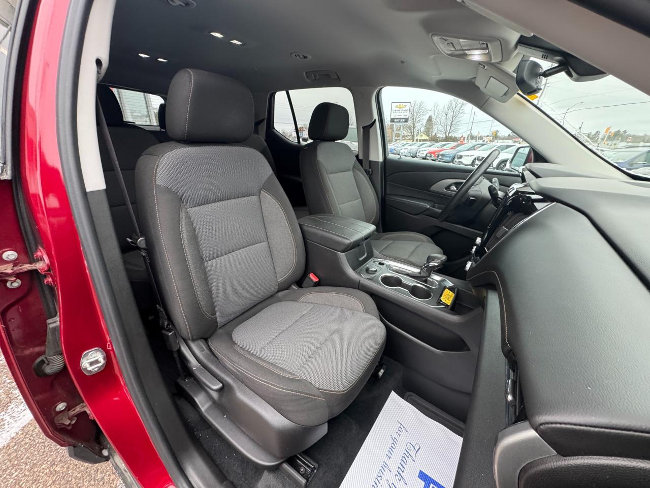 2021 Chevrolet Traverse LT Cloth w/1LT All-Wheel Drive Photo