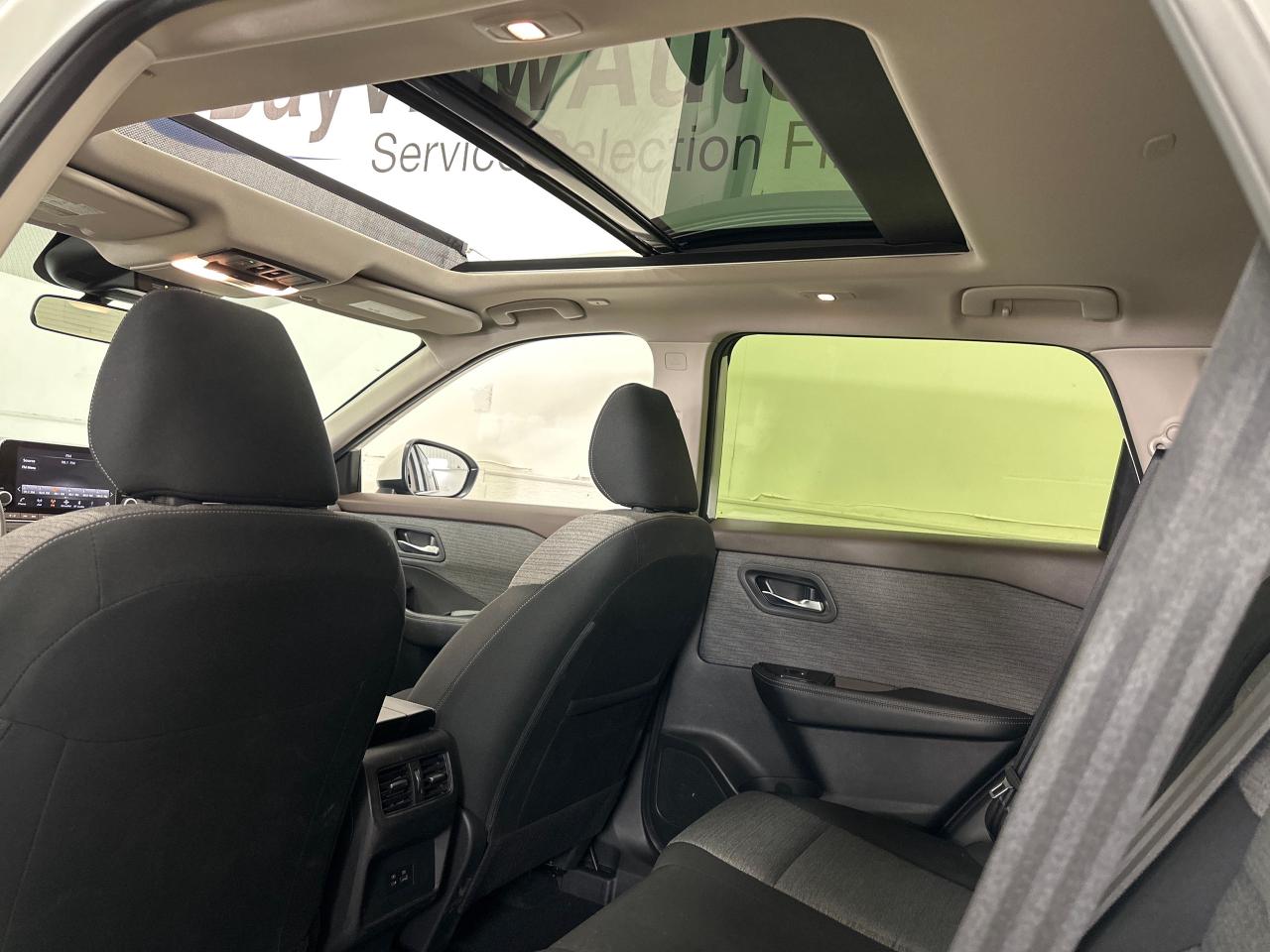 2023 Nissan Rogue SV Moonroof 4dr All-Wheel Drive Sport Utility Photo