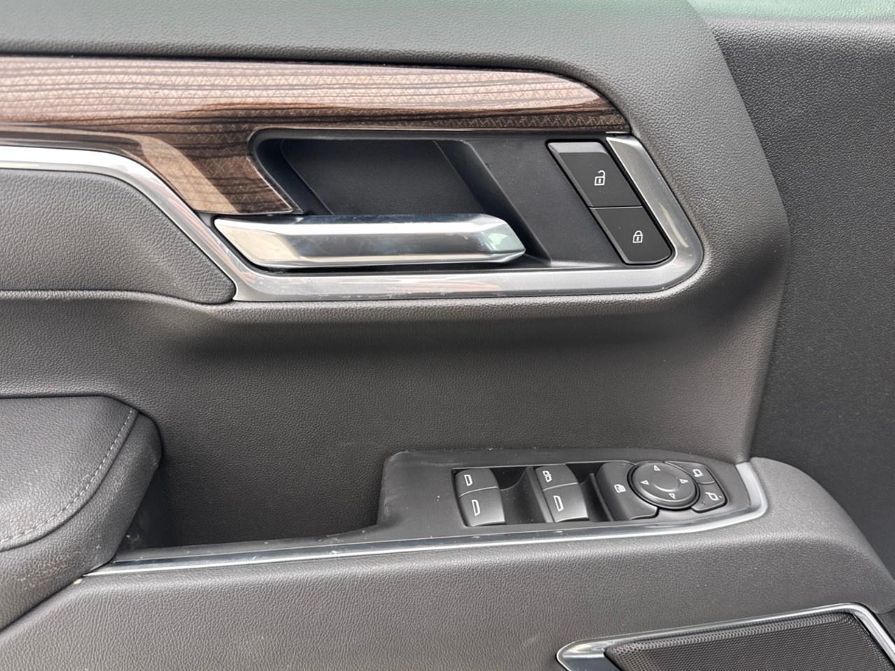 2026 Chevrolet Silverado 1500 Crew Cab Short Box 4-Wheel Drive RST Photo