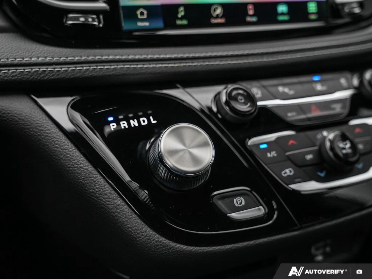 2026 Chrysler Pacifica Select Front-Wheel Drive Passenger Van Photo