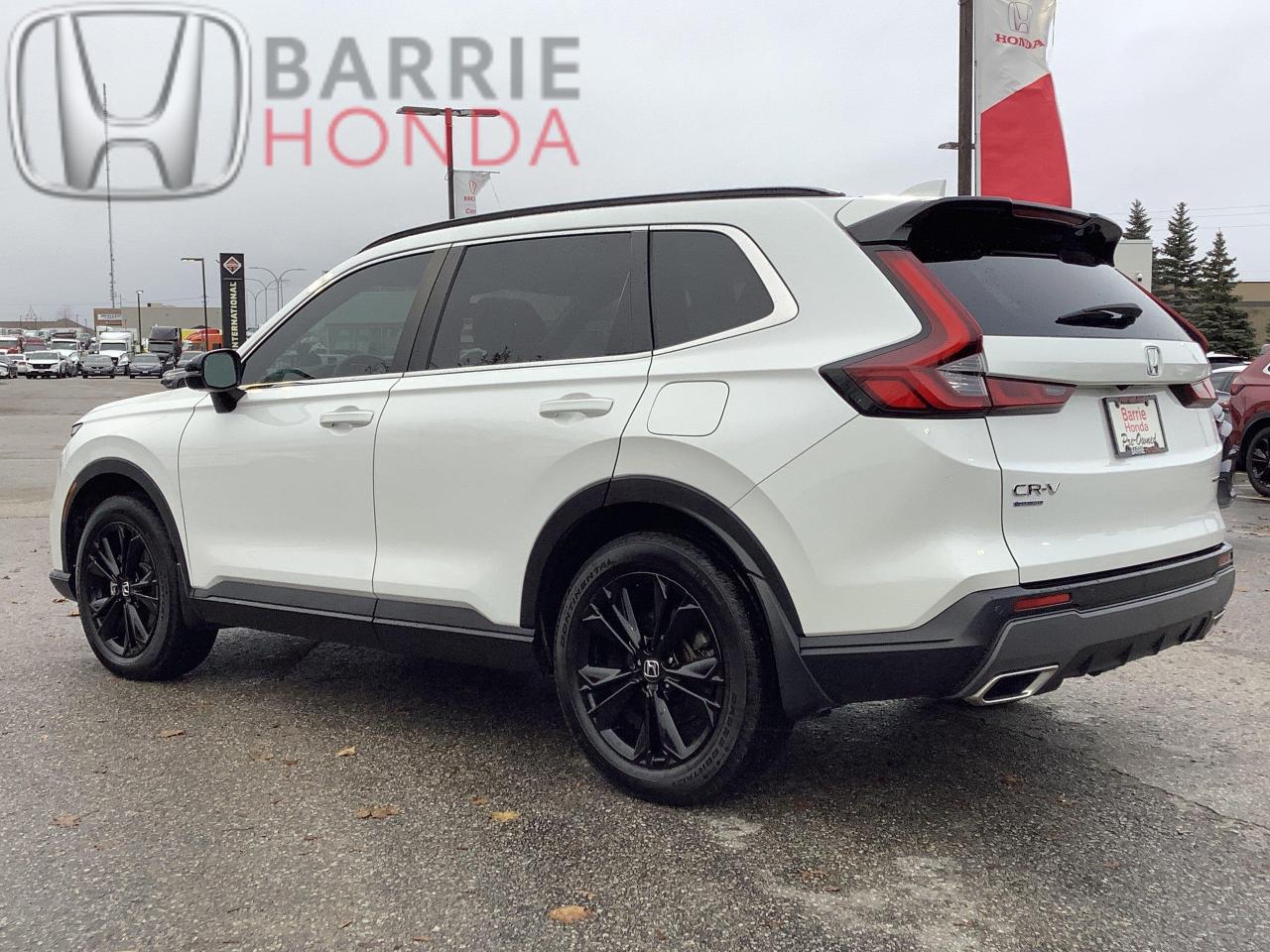 2023 Honda CR-V Hybrid Touring 4dr All-Wheel Drive Photo