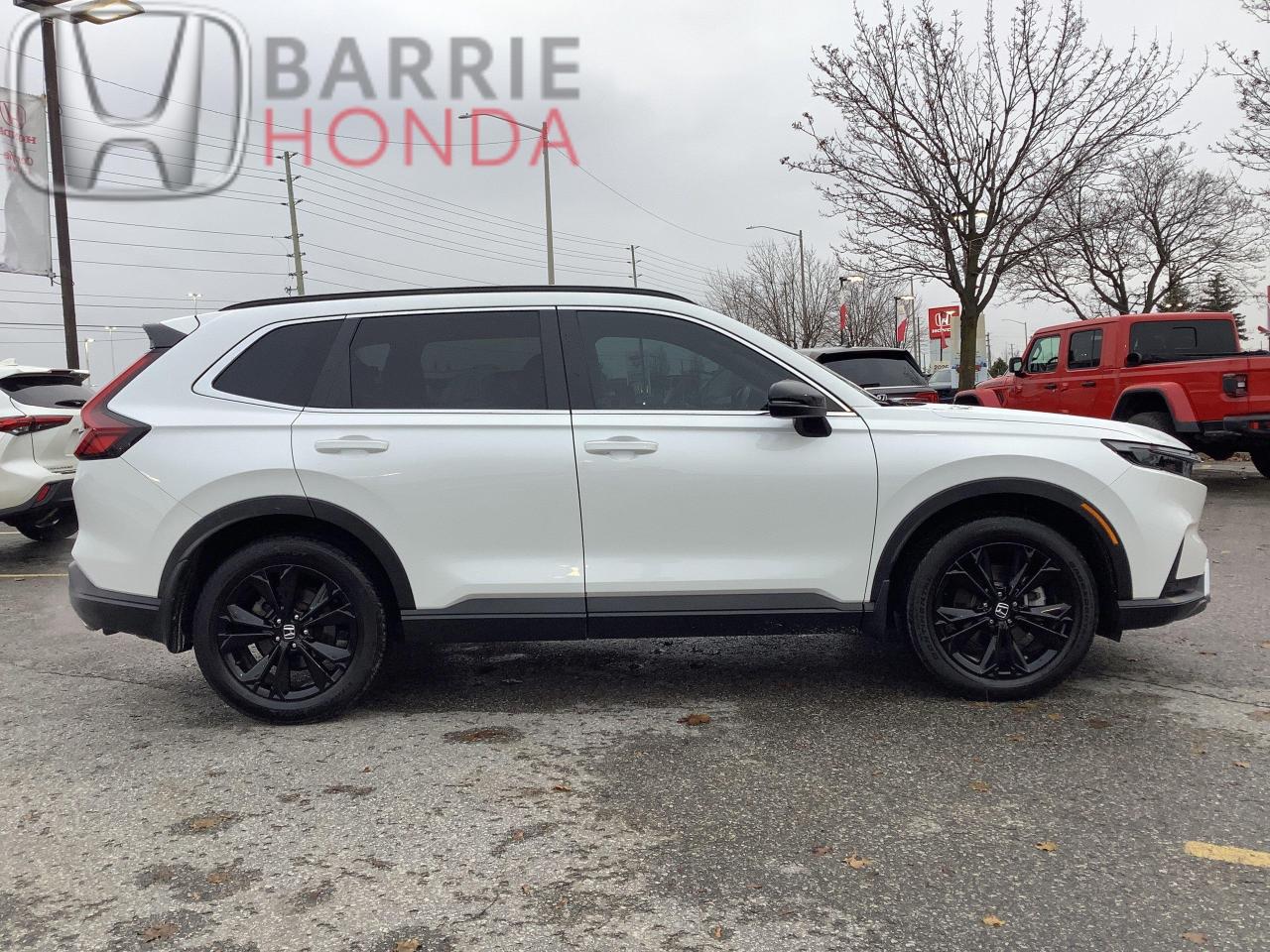 2023 Honda CR-V Hybrid Touring 4dr All-Wheel Drive Photo