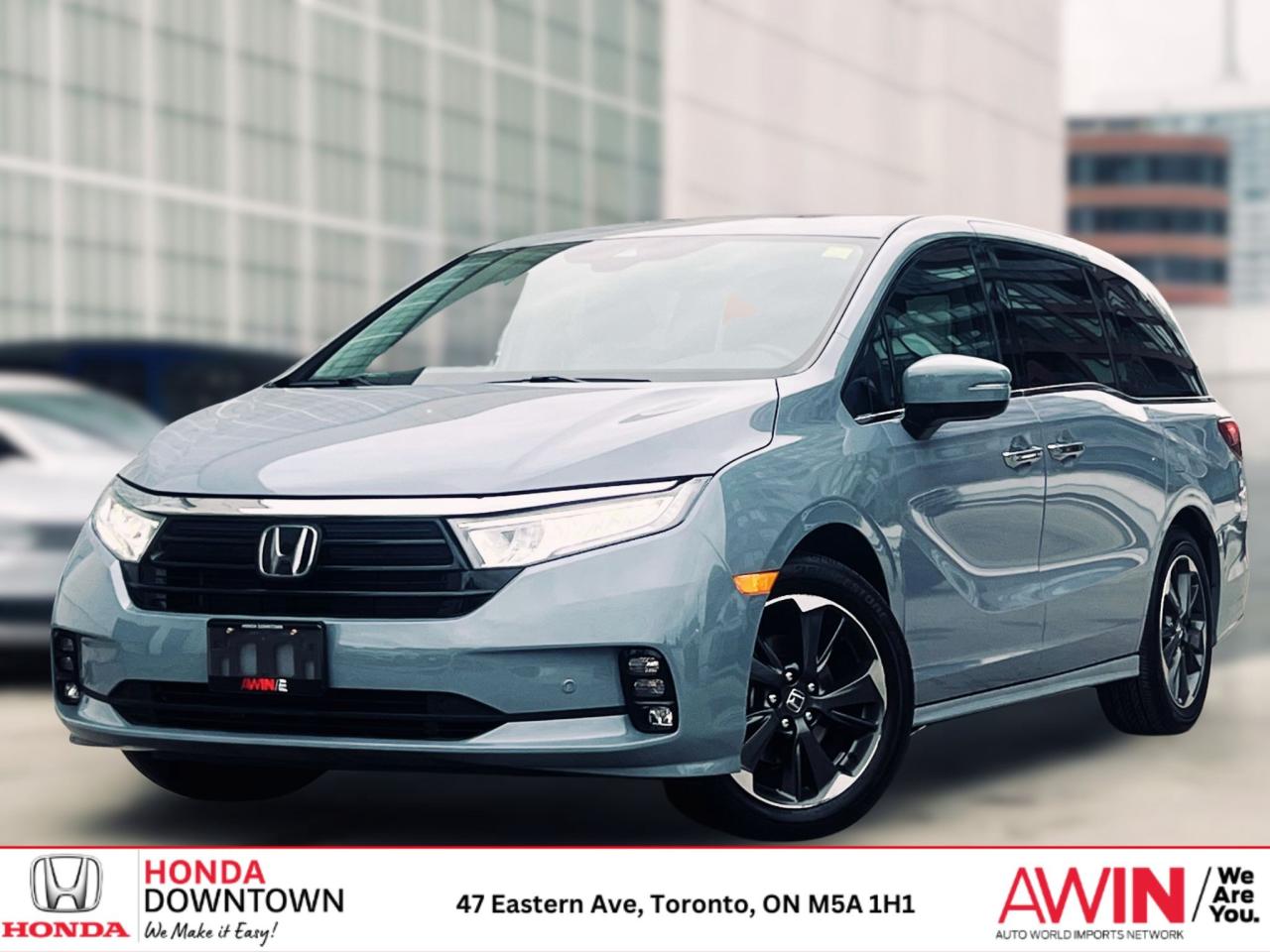 2023 Honda Odyssey Touring Passenger Van Photo0