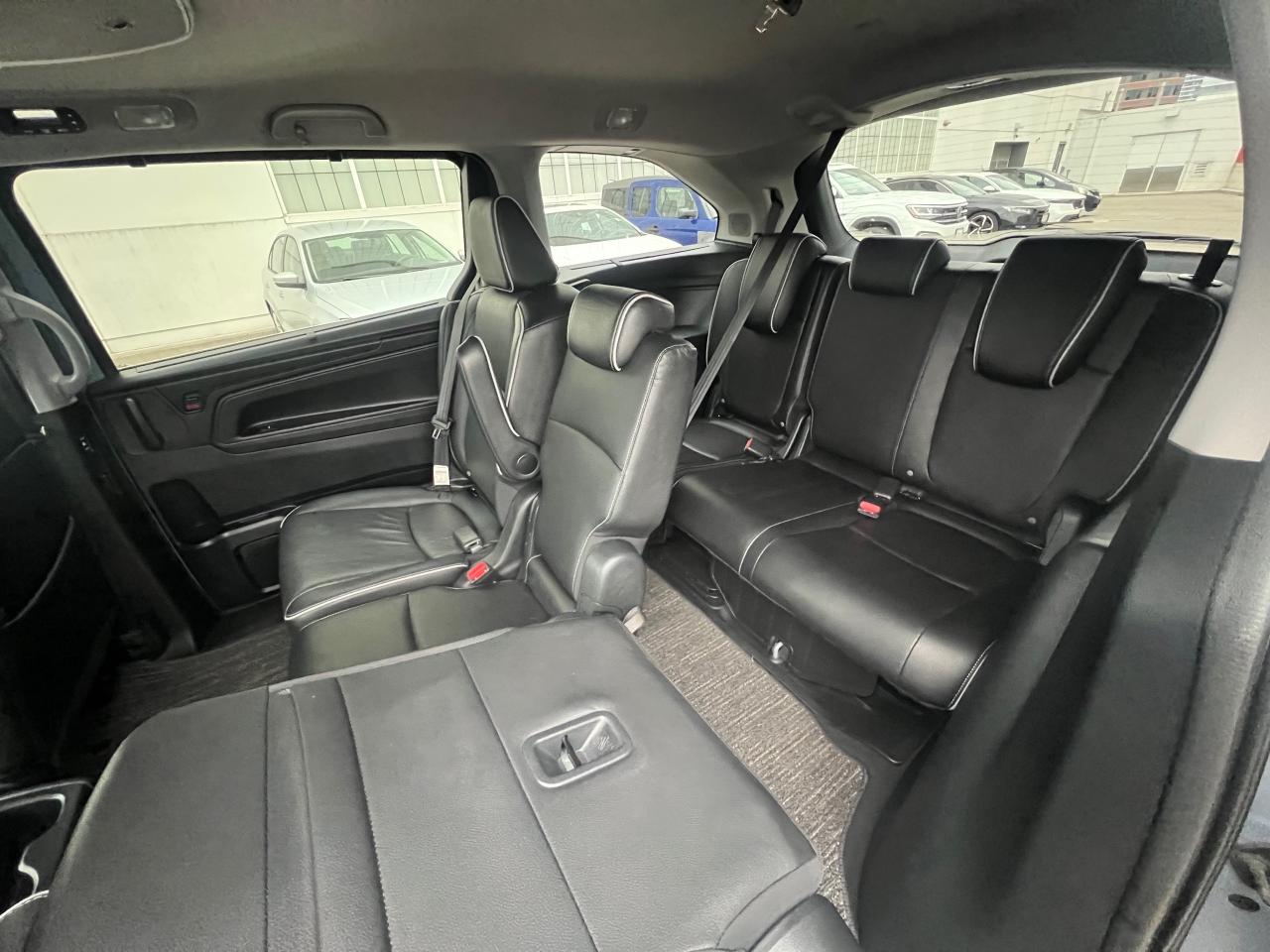 2023 Honda Odyssey Touring Passenger Van Photo