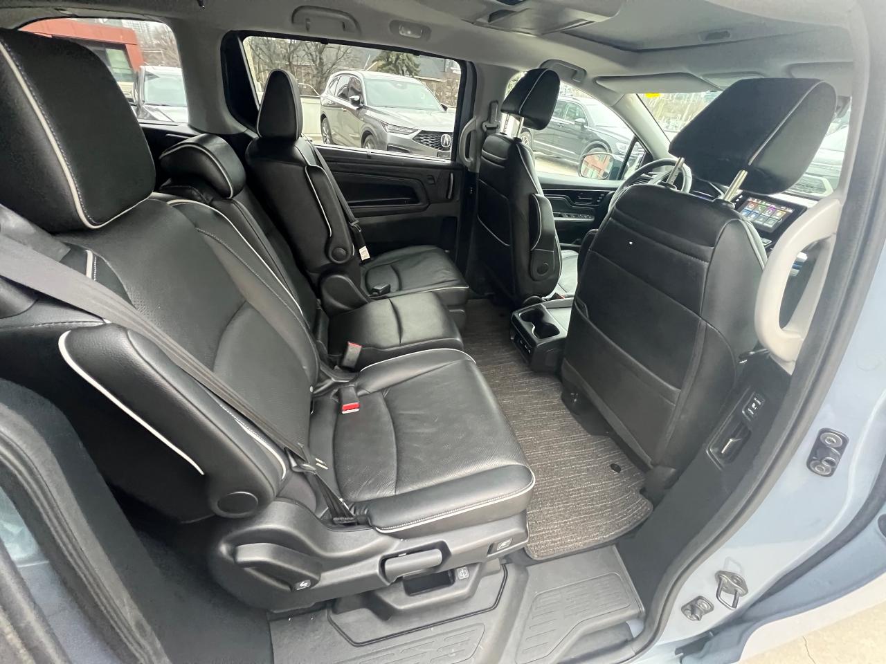 2023 Honda Odyssey Touring Passenger Van Photo