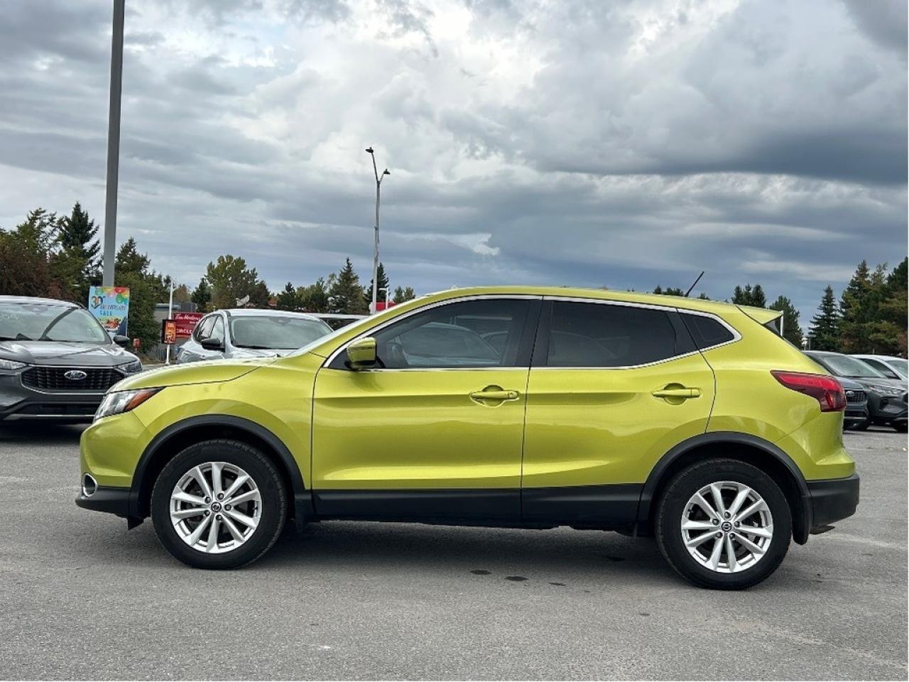 2019 Nissan Qashqai S (CVT) 4dr All-Wheel Drive Photo2