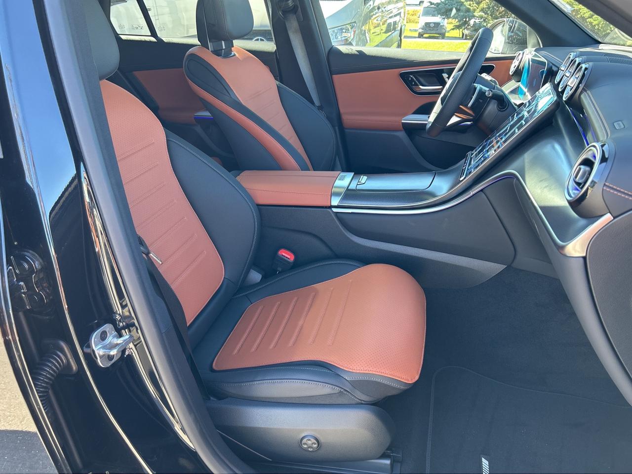 2026 Mercedes-Benz GLC 300 4MATIC Photo