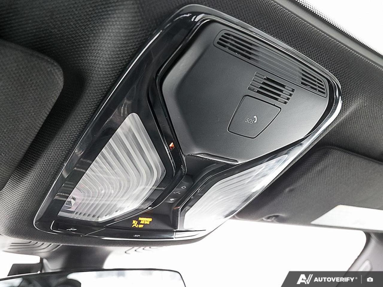 2018 BMW 5 Series M550i xDrive Sedan Photo