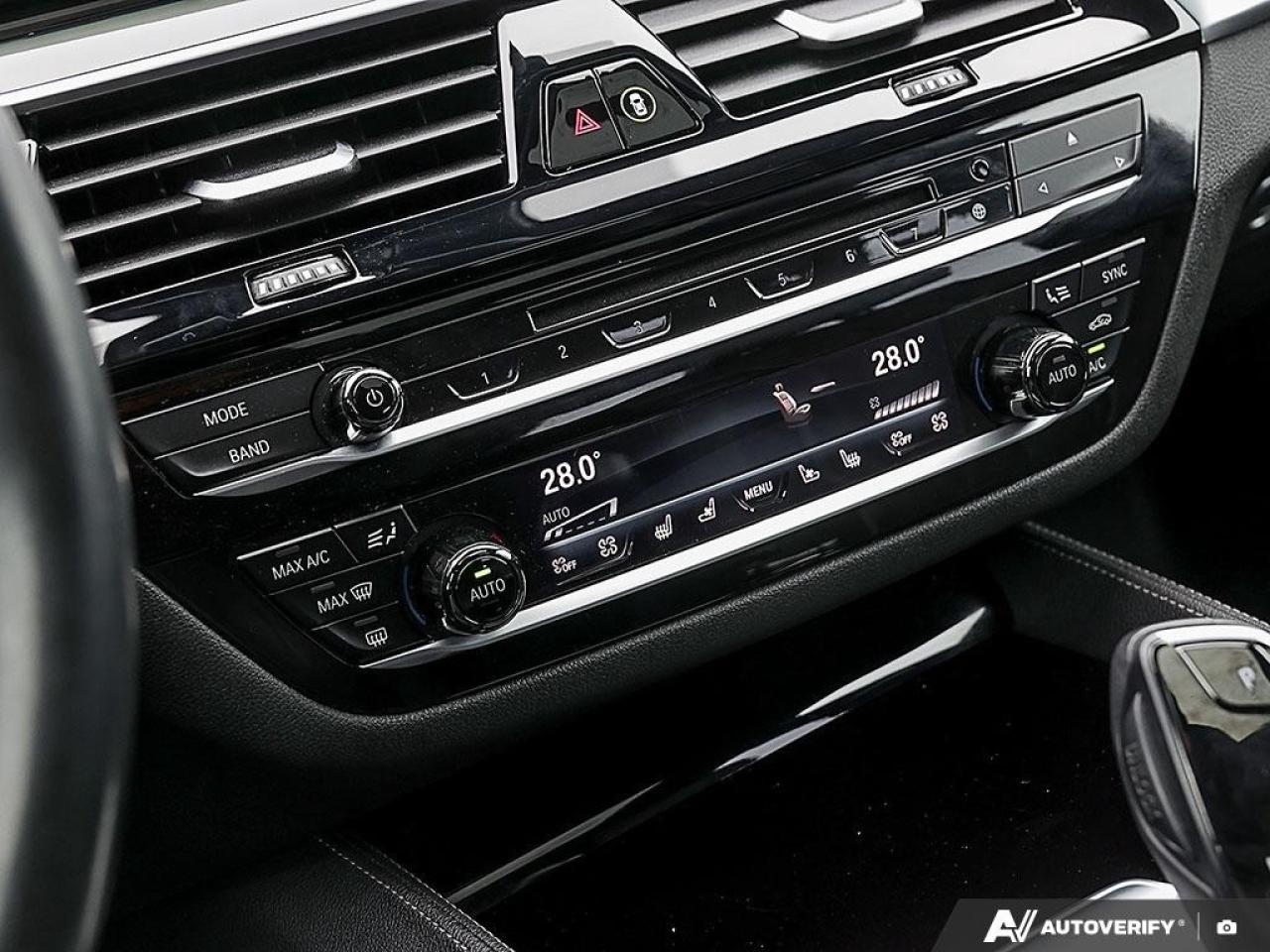 2018 BMW 5 Series M550i xDrive Sedan Photo