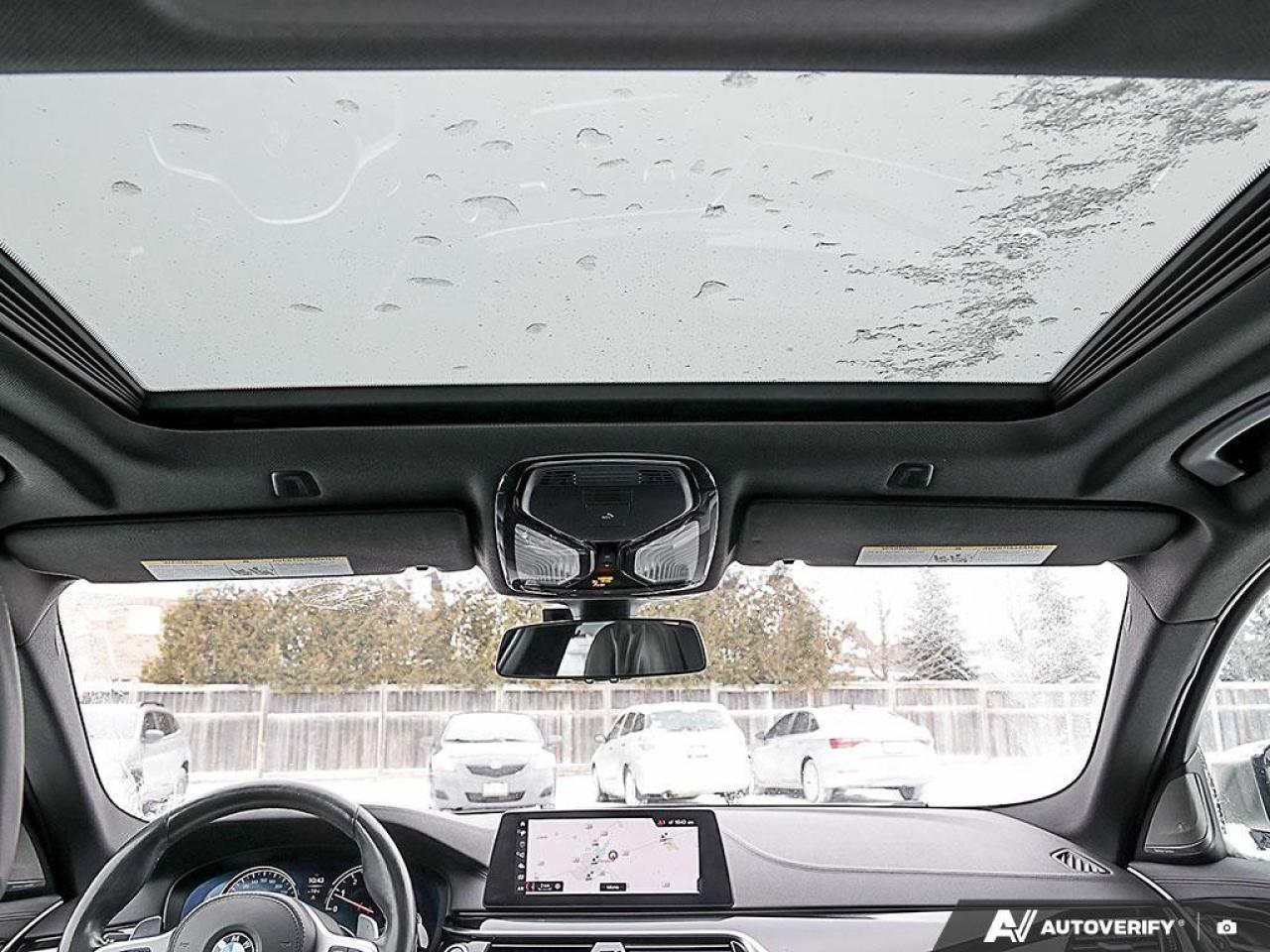 2018 BMW 5 Series M550i xDrive Sedan Photo