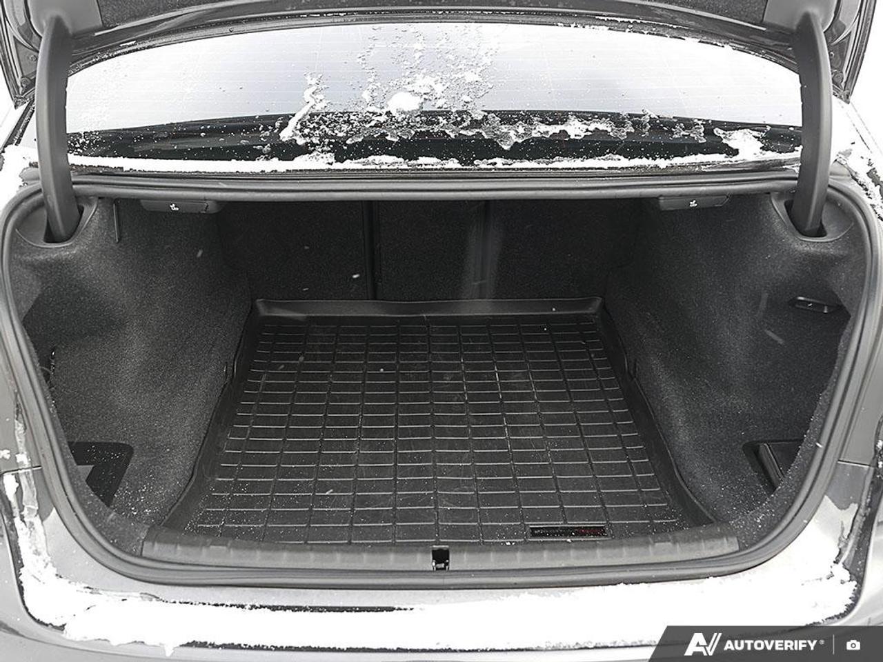 2018 BMW 5 Series M550i xDrive Sedan Photo