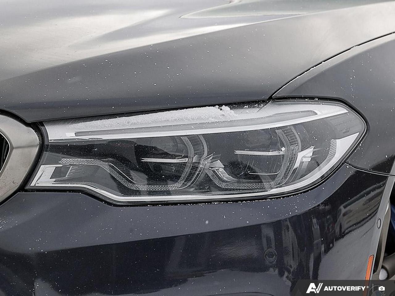 2018 BMW 5 Series M550i xDrive Sedan Photo