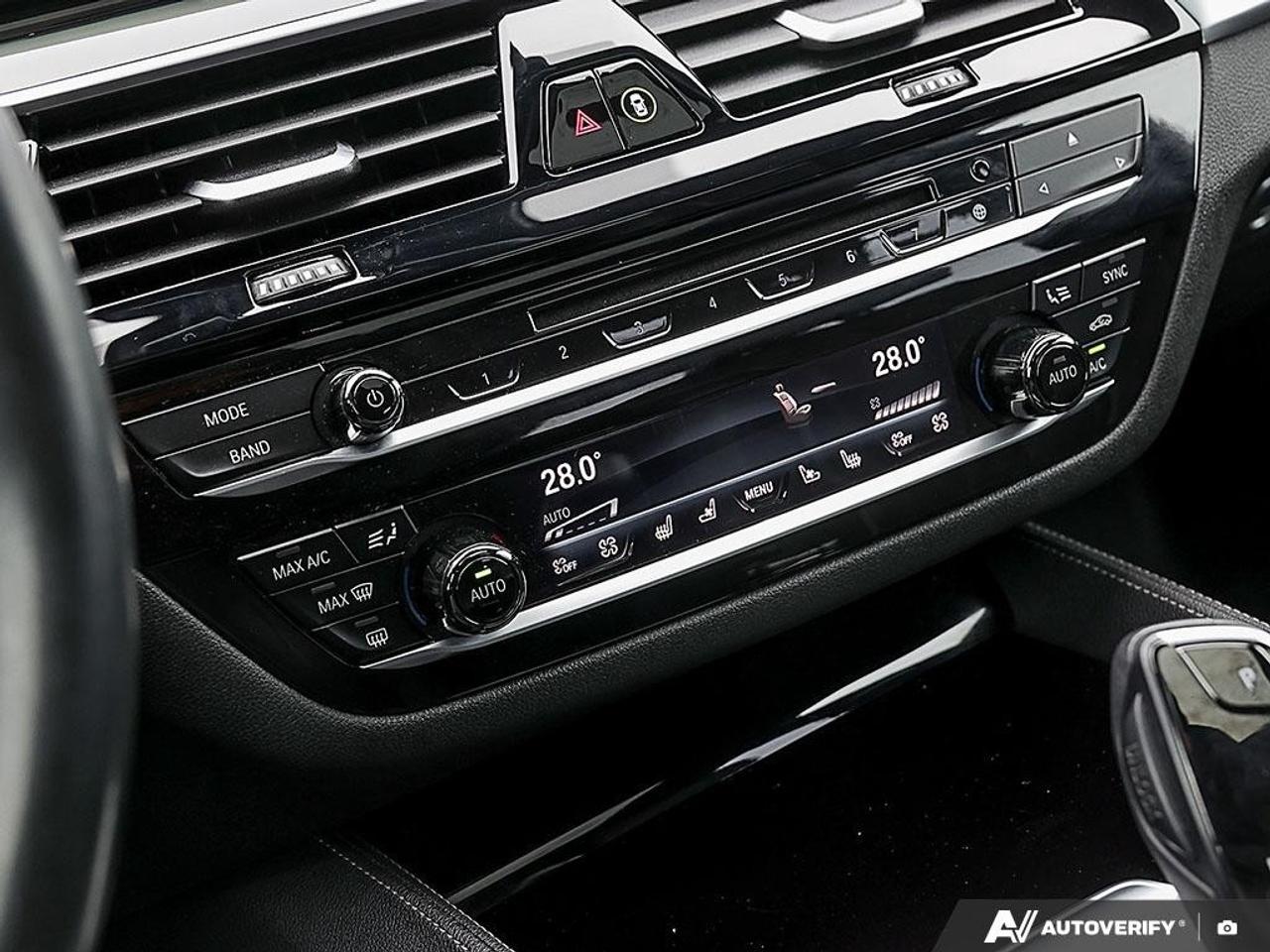 2018 BMW 5 Series M550i xDrive Sedan Photo