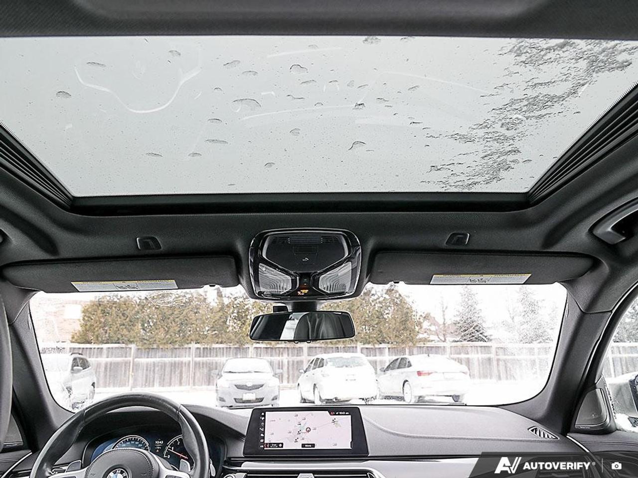 2018 BMW 5 Series M550i xDrive Sedan Photo