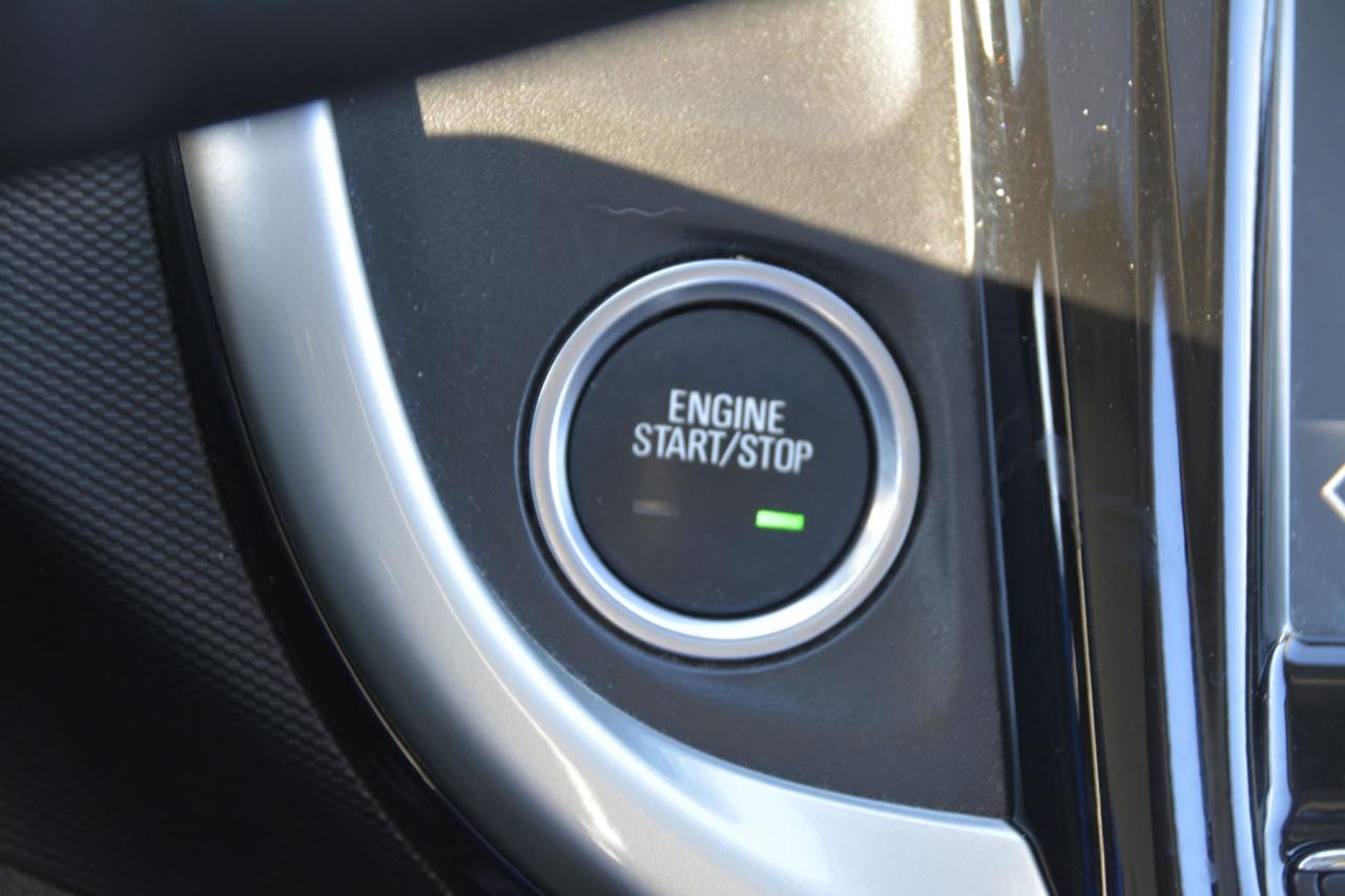 2017 Chevrolet Sonic Sonic LT Photo