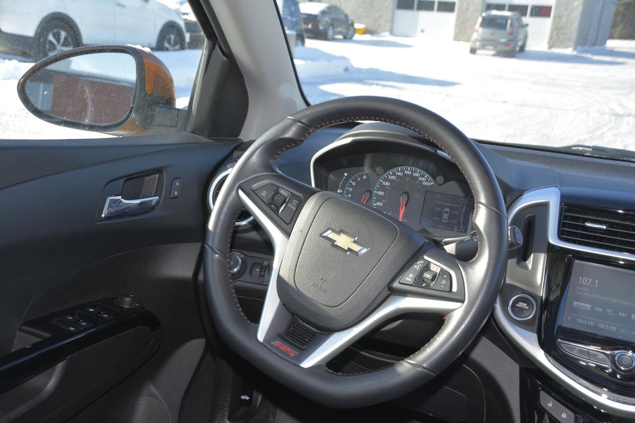 2017 Chevrolet Sonic LT Photo