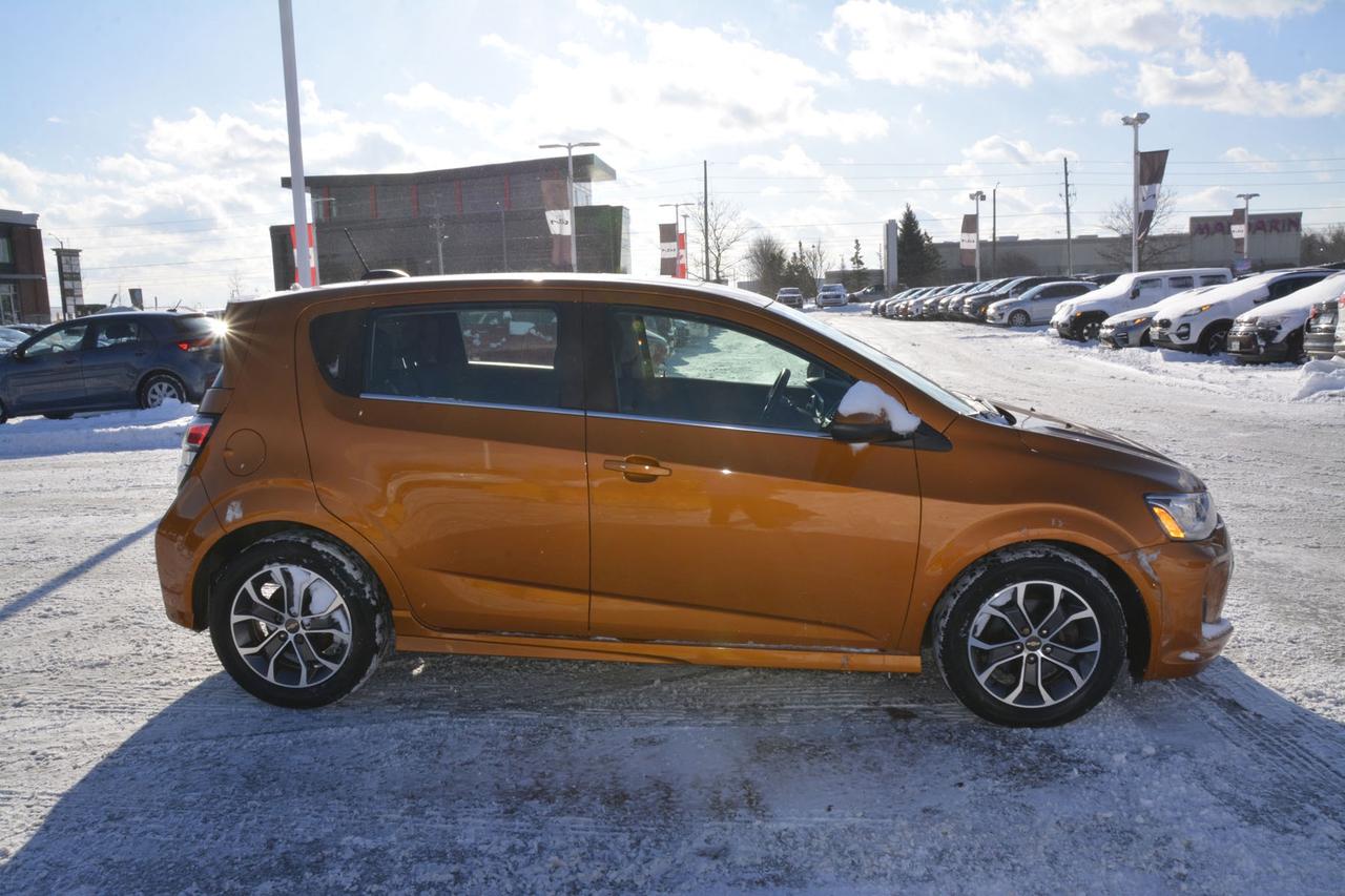 2017 Chevrolet Sonic LT Photo