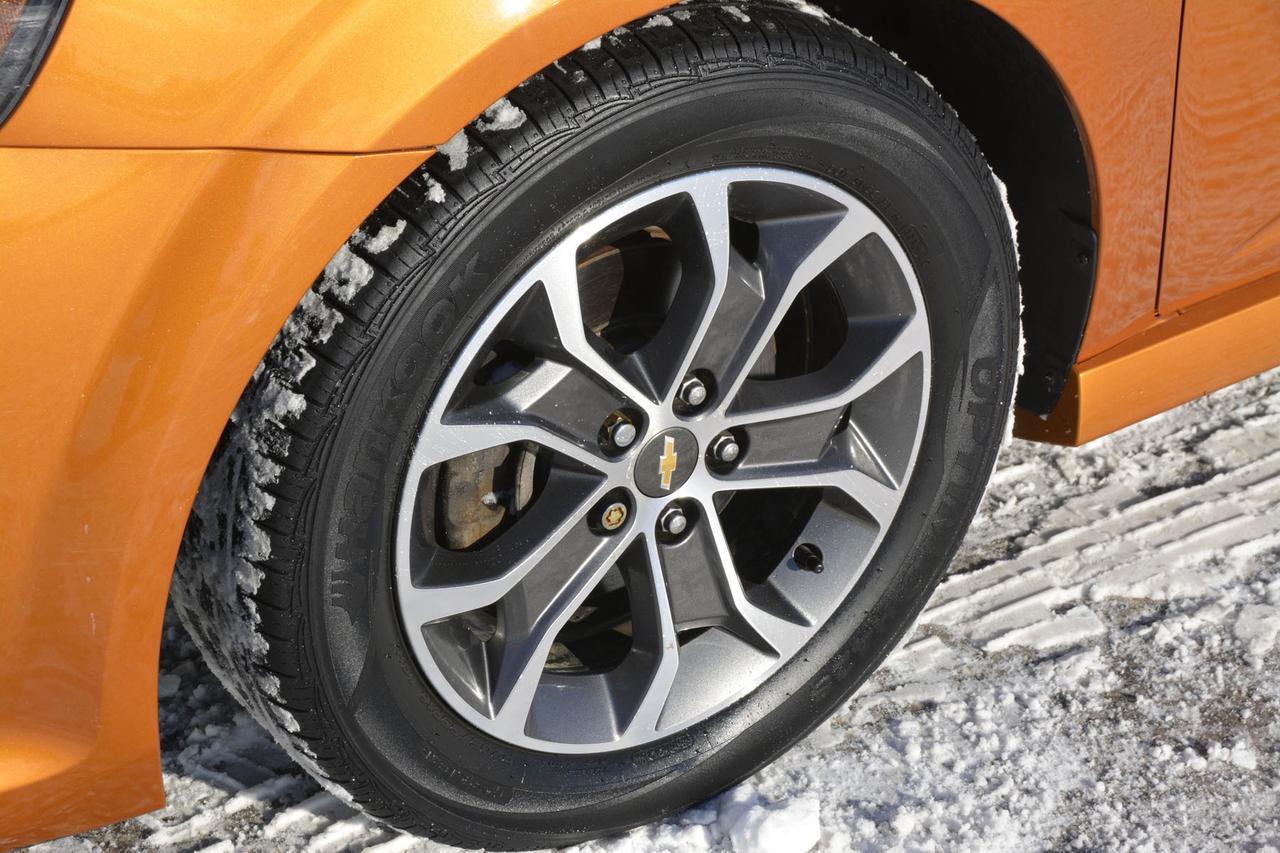 2017 Chevrolet Sonic LT Photo