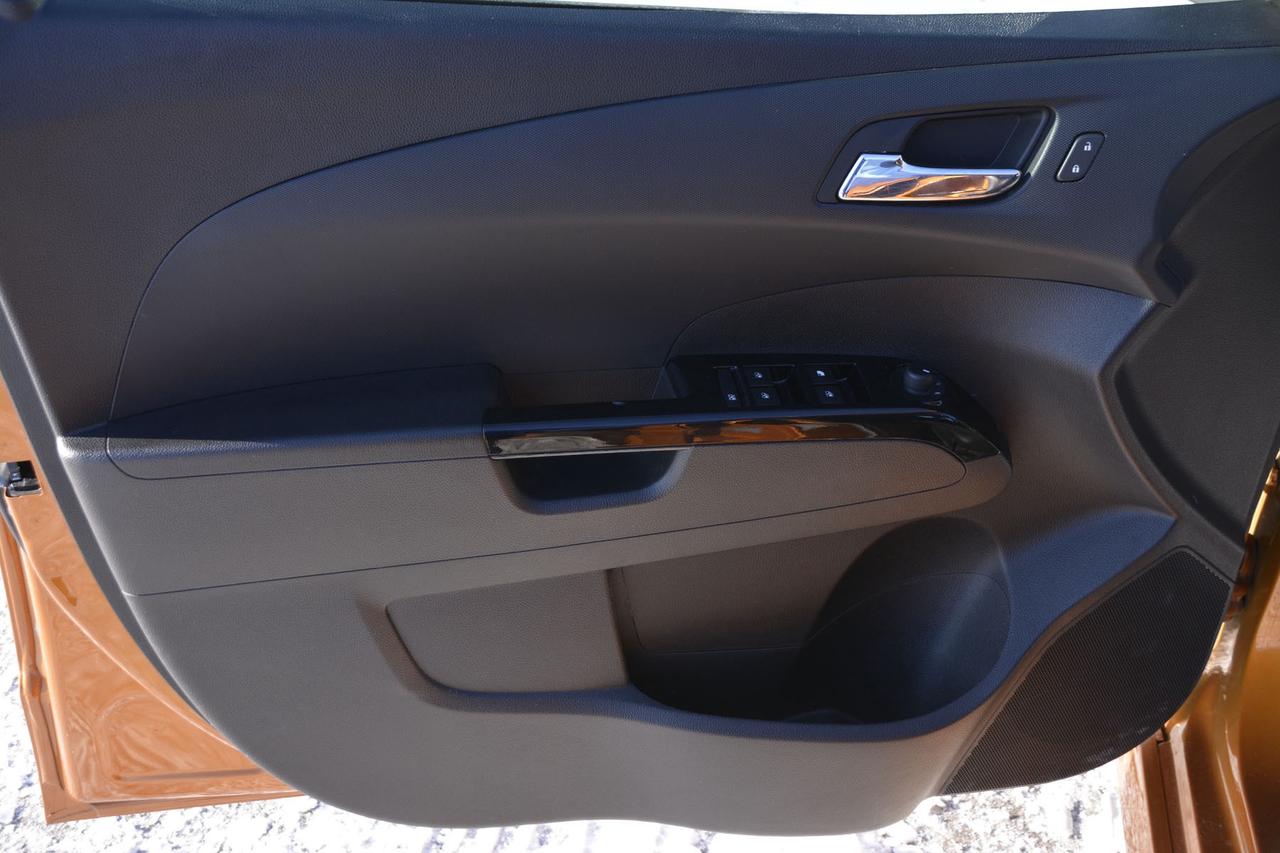 2017 Chevrolet Sonic LT Photo