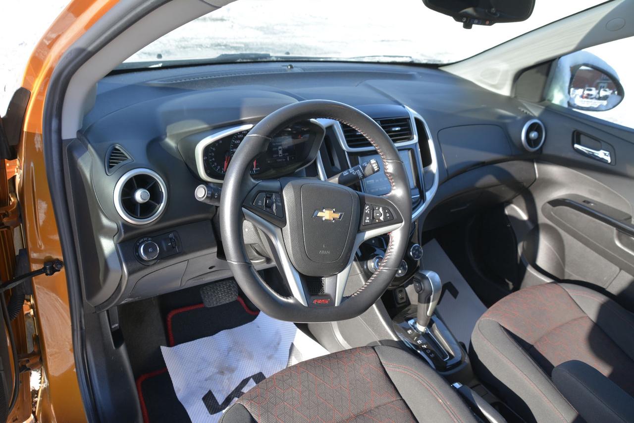 2017 Chevrolet Sonic LT Photo