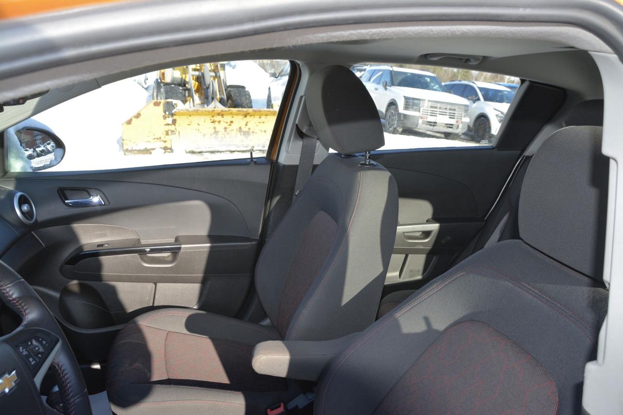 2017 Chevrolet Sonic LT Photo